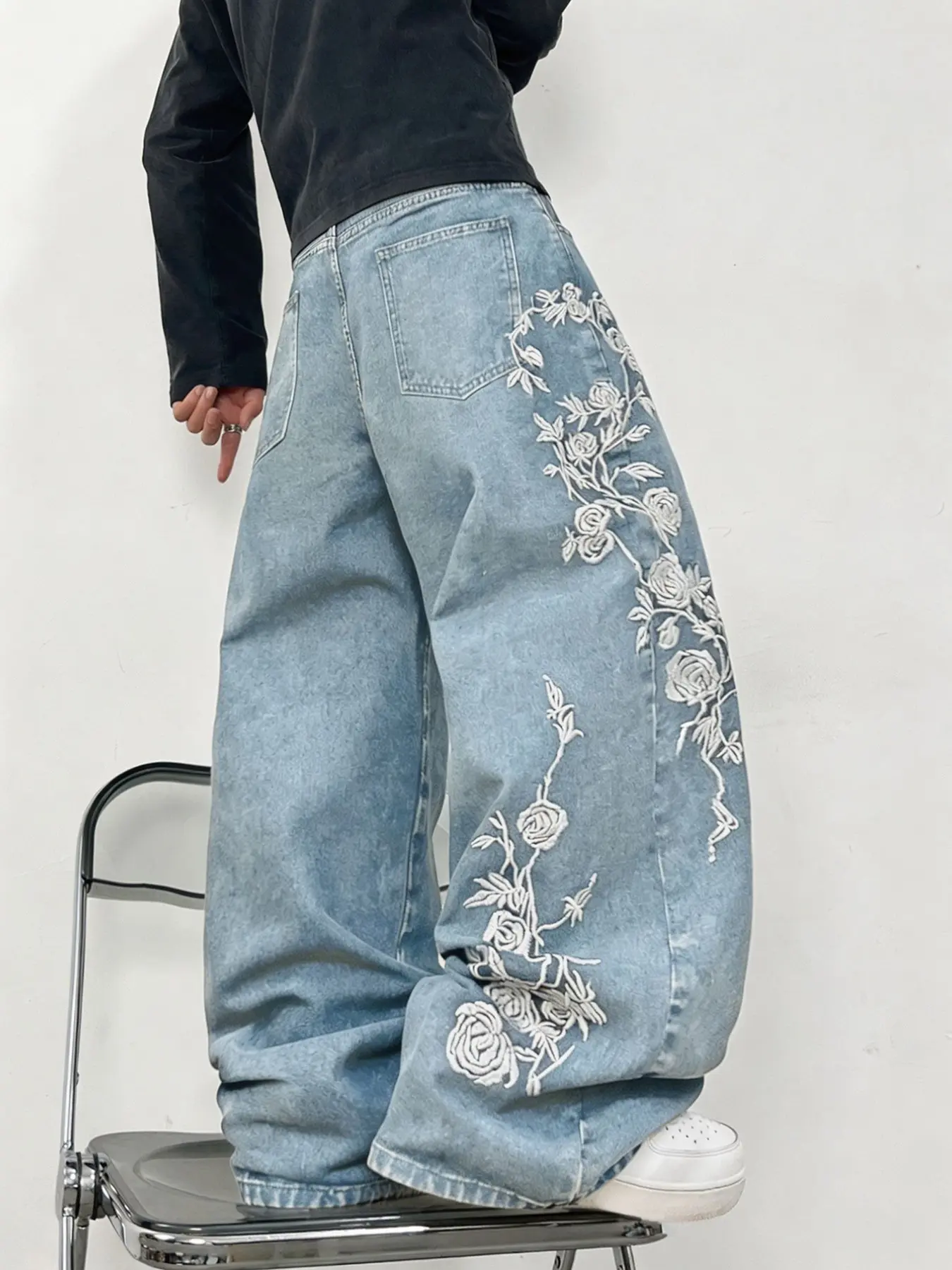 Men's Embroidered Loose Jeans, Side Vine Stitching Wide Leg Pants, Vintage Washed Blue Denim, Y2K Street Style, Comfortable Daily Wear