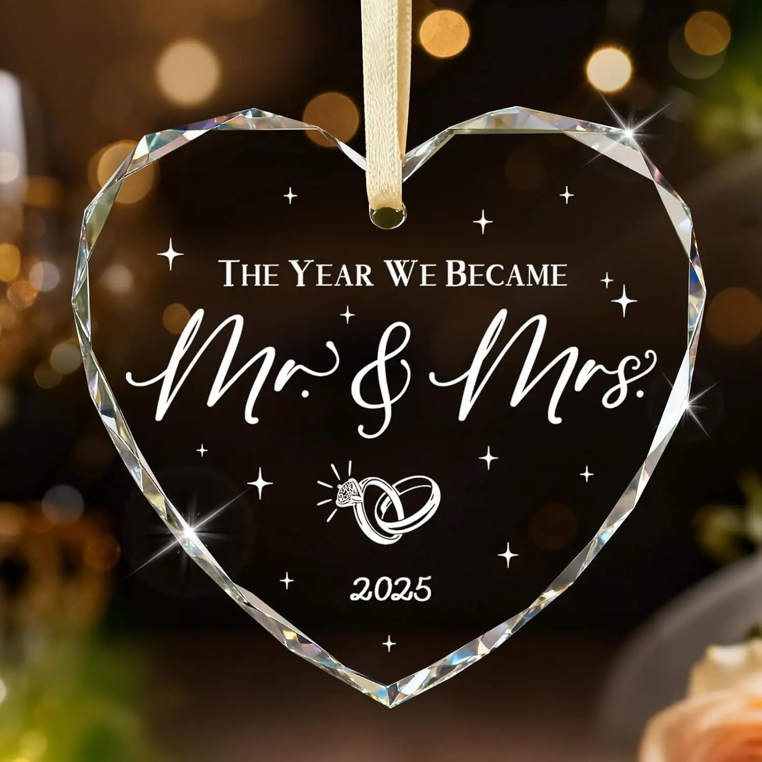 Wedding Gifts for Couples,  Glass Bridal Shower Gifts for Bride, Wedding Present for Newlyweds, The Year We Became Mr and Mrs Ornaments, Newlyweds Christmas Married Ornament 2025