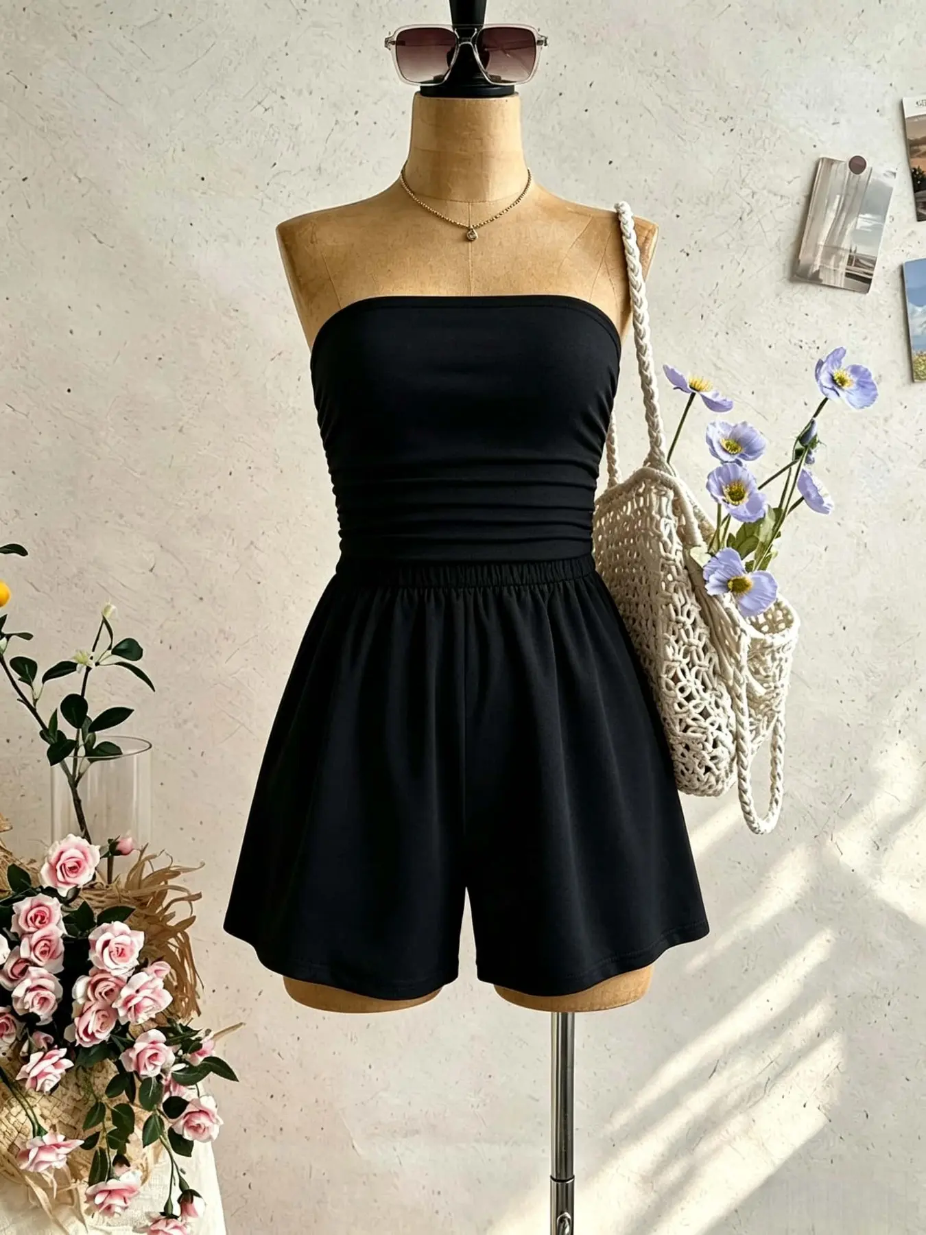 Women's Strapless Crop Top Shorts, Waist Multi-Layer Pleated High-Waisted Loose Fit Wide Leg Everyday Casual Romper, Trendy Drop Shoulder Design