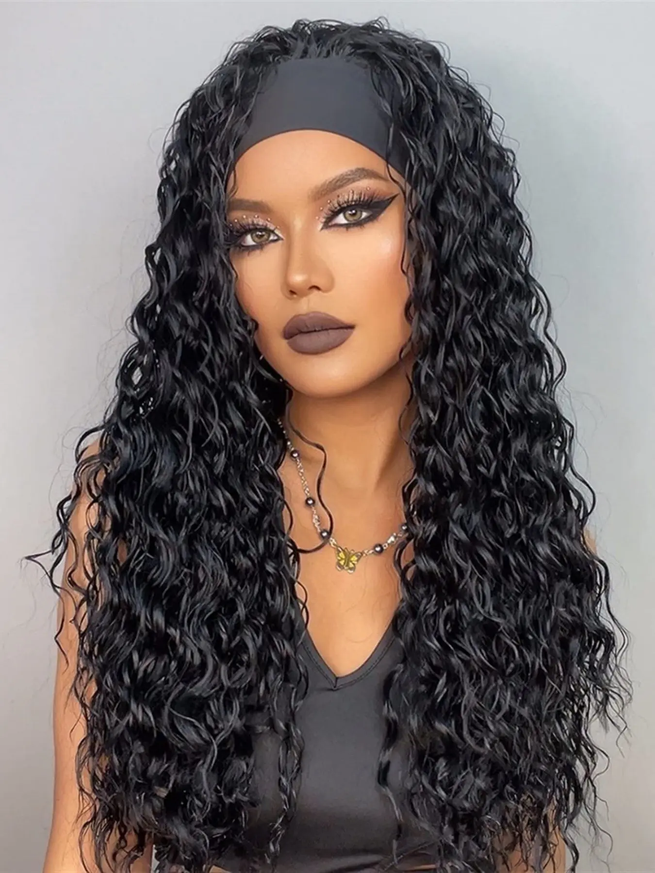 Curly Headband Style Wig Loose Water Wave Headband Wigs None Lace Wig Glueless for Women Synthetic Curly Wavy 150% Density Natural Color 26 inch (1B）