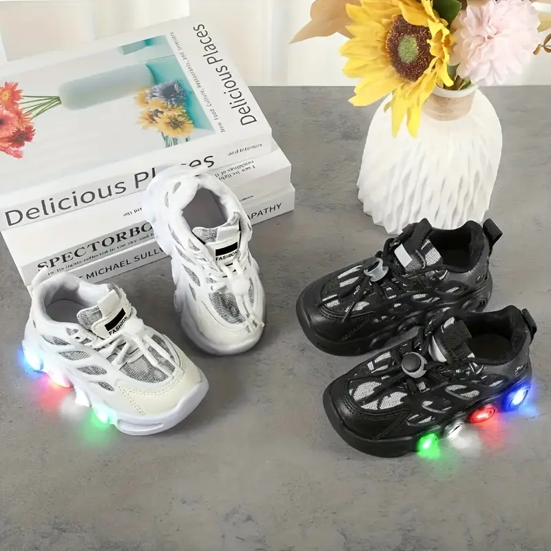 Girls' Fashionable Light-Up LED Casual Wear Trainers - EVA Soles, Non-Slip, Breathable PU & Fabric, All-Seasons, PVC-Free Round Toe Kids Sneakers