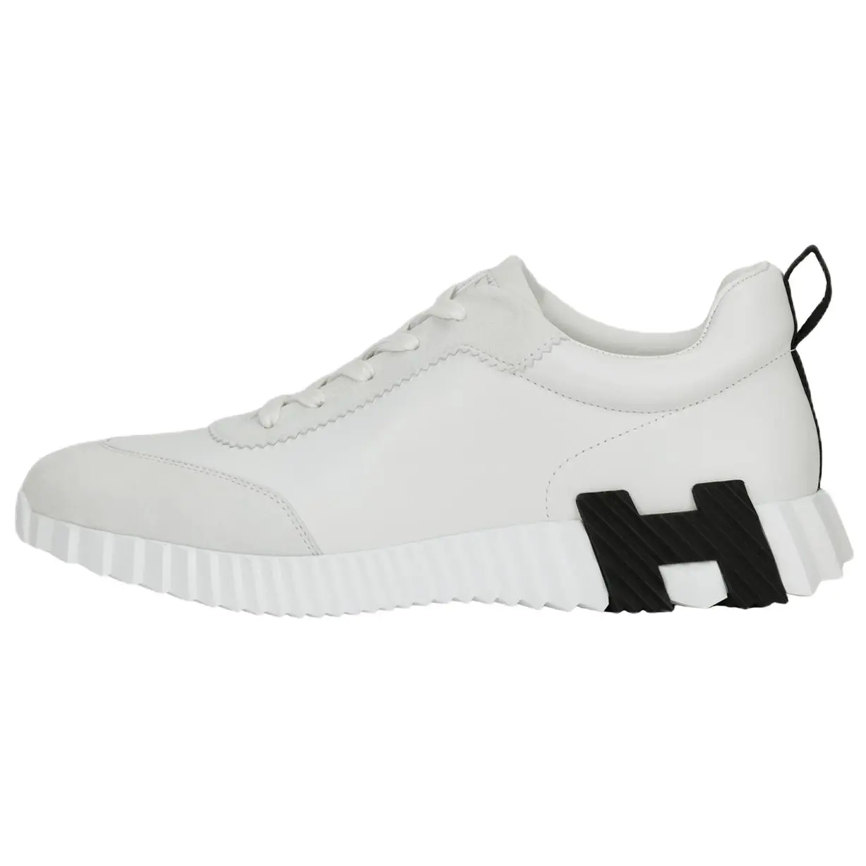 Hermes Bouncing Calfskin Round-Toe Lace-Up Low-Top Casual Shoes for Men in White Trending Shoes, House White Official Shoes to Get / Maison Mihara Verifiable, with credentials and supporting global authentication
