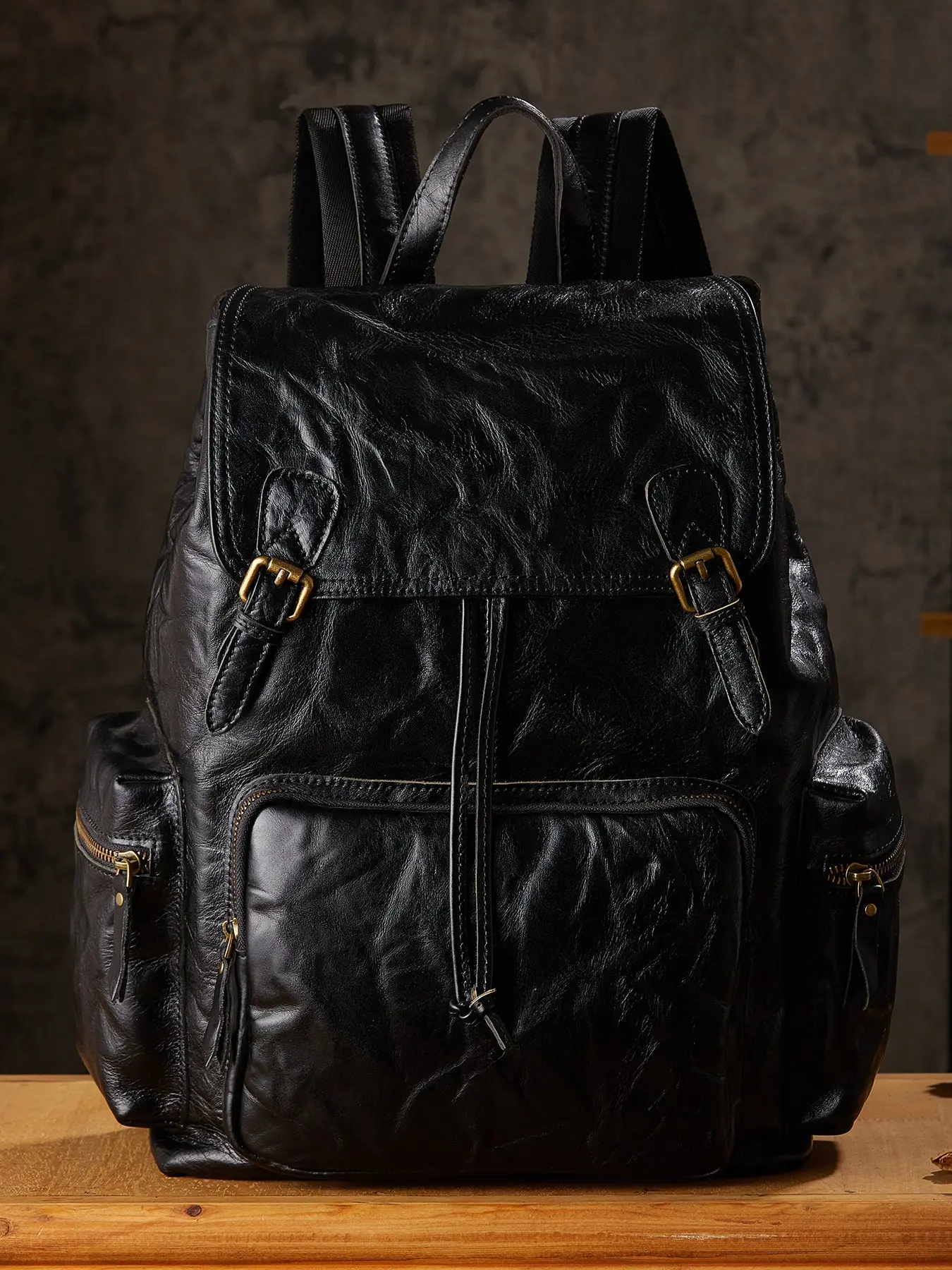 Handmade Genuine Leather Backpack for Men, Large Capacity Fashionable Top Grain Leather Computer Bag, Versatile Personality School Bag, Casual Daypack Backpacks
