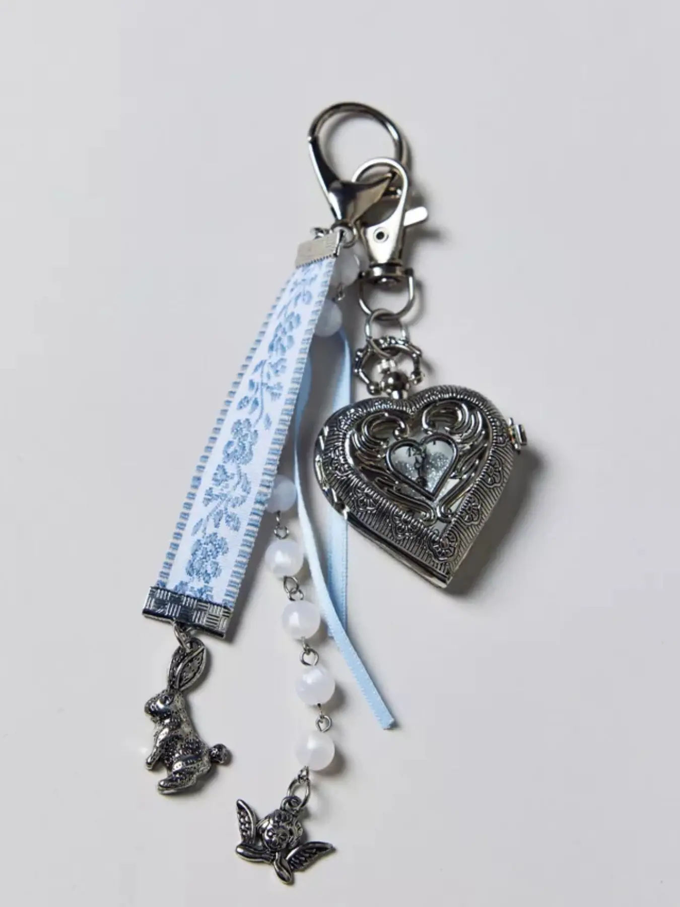 Vintage Silver Heart Compact Mirror Keychain, Blue Floral Ribbon Rabbit Angel Pearl Bag Charm, Rabbit Angel Charms Bag Accessory Cute Women Cosmetic Mirror Pendant Gift, Fashion Keychain Keychain Kawaii