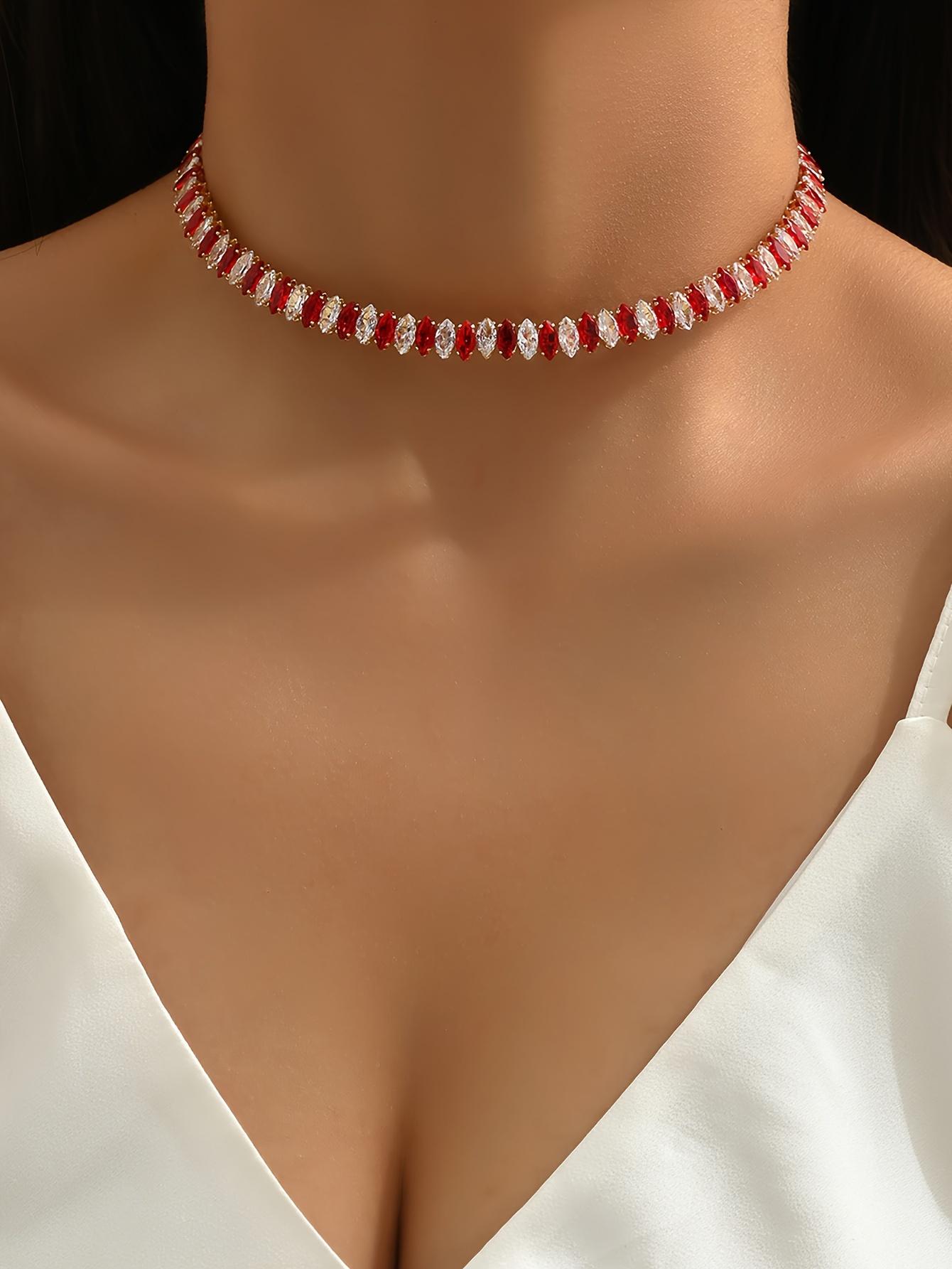 Women's Interlocking Rings Necklace - Features a luxurious copper chain with a transparent synthetic zirconia effect, paired with gold interlocking rings, suitable for weddings/parties/daily wear, comfortable and durable women's jewelry cross men's link