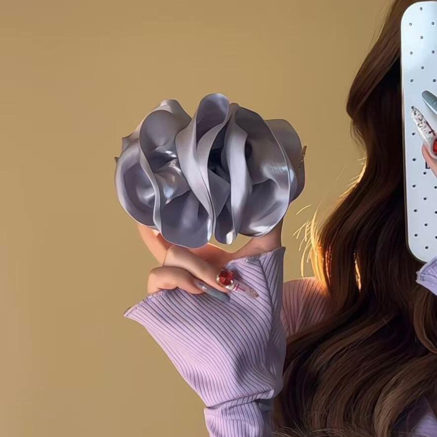 Chic 3D Pleated Floral Banana Hair Clips for Women, Large Non-Slip Hair ClawClips for Thick Hair, Elegant Flower Hair Barrettes for Updo Hairstyles, Spring Summer Trendy Hair Accessories for Girls, Versatile Hair Clips for Daily & Formal Occasio