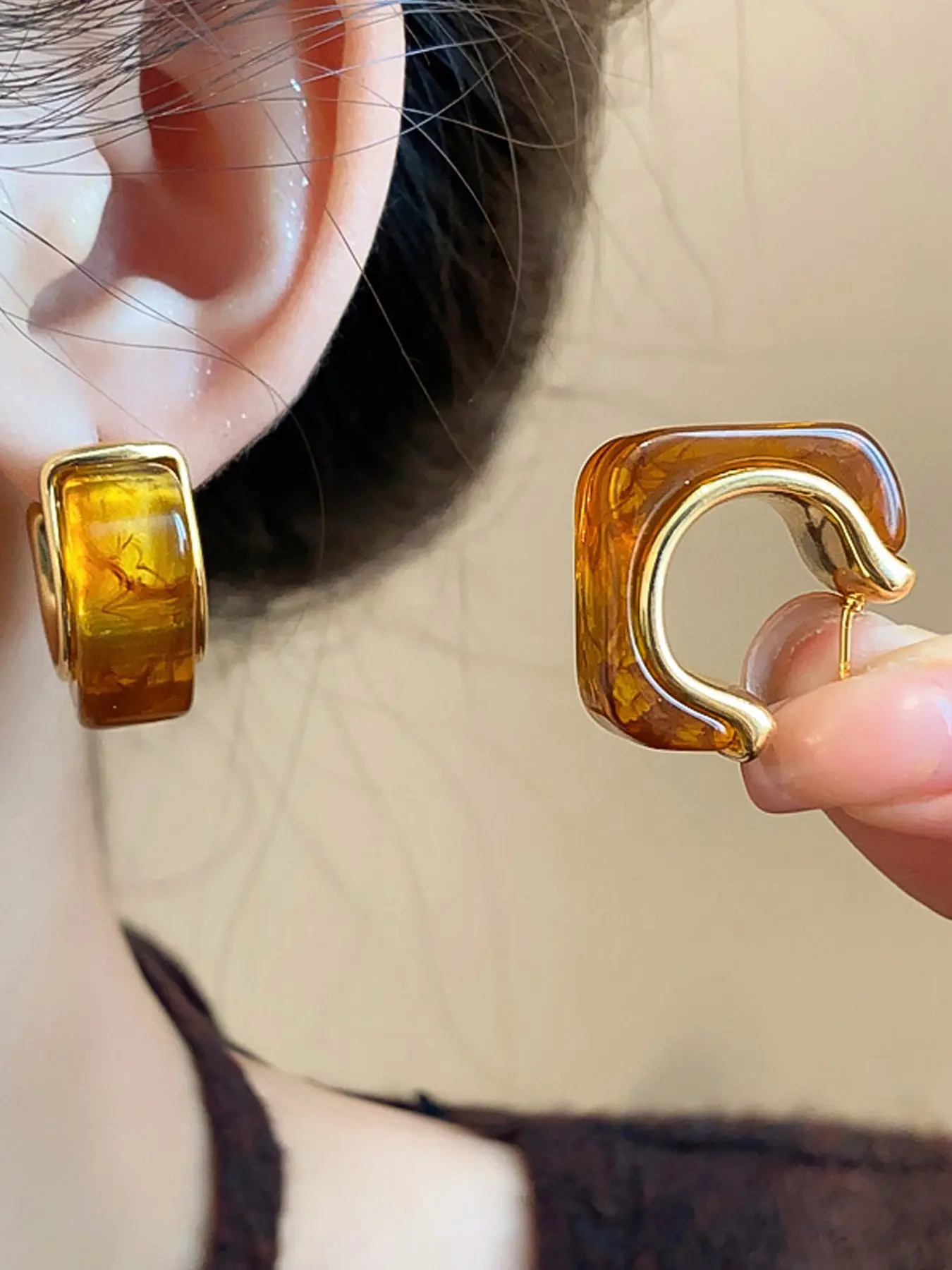 Geometric Design Stud Earrings, Amber Resin C-Shaped Ear Pins, Fashion Jewelry Accessories, Perfect Gift, Acetate Fiber Women's Earring Set