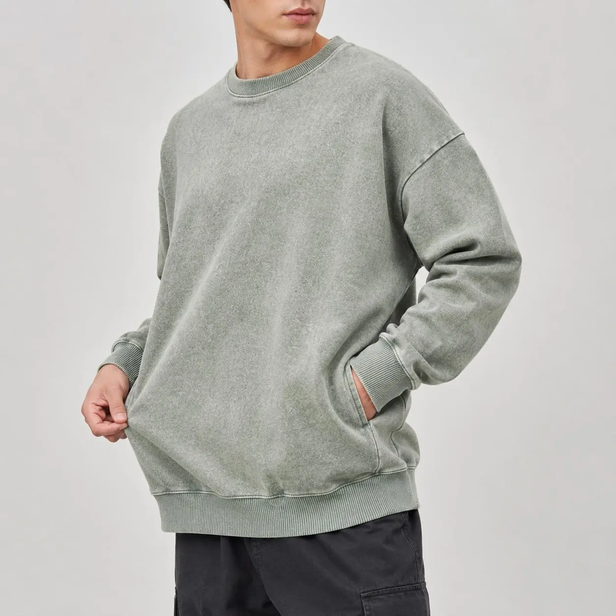 Oversized Acid Wash Crewneck Sweatshirt for Men Women Long Sleeve Pullover with Hidden Side Pockets Relaxed Drop Shoulder Casual Streetwear Top for Travel School Daily Wear