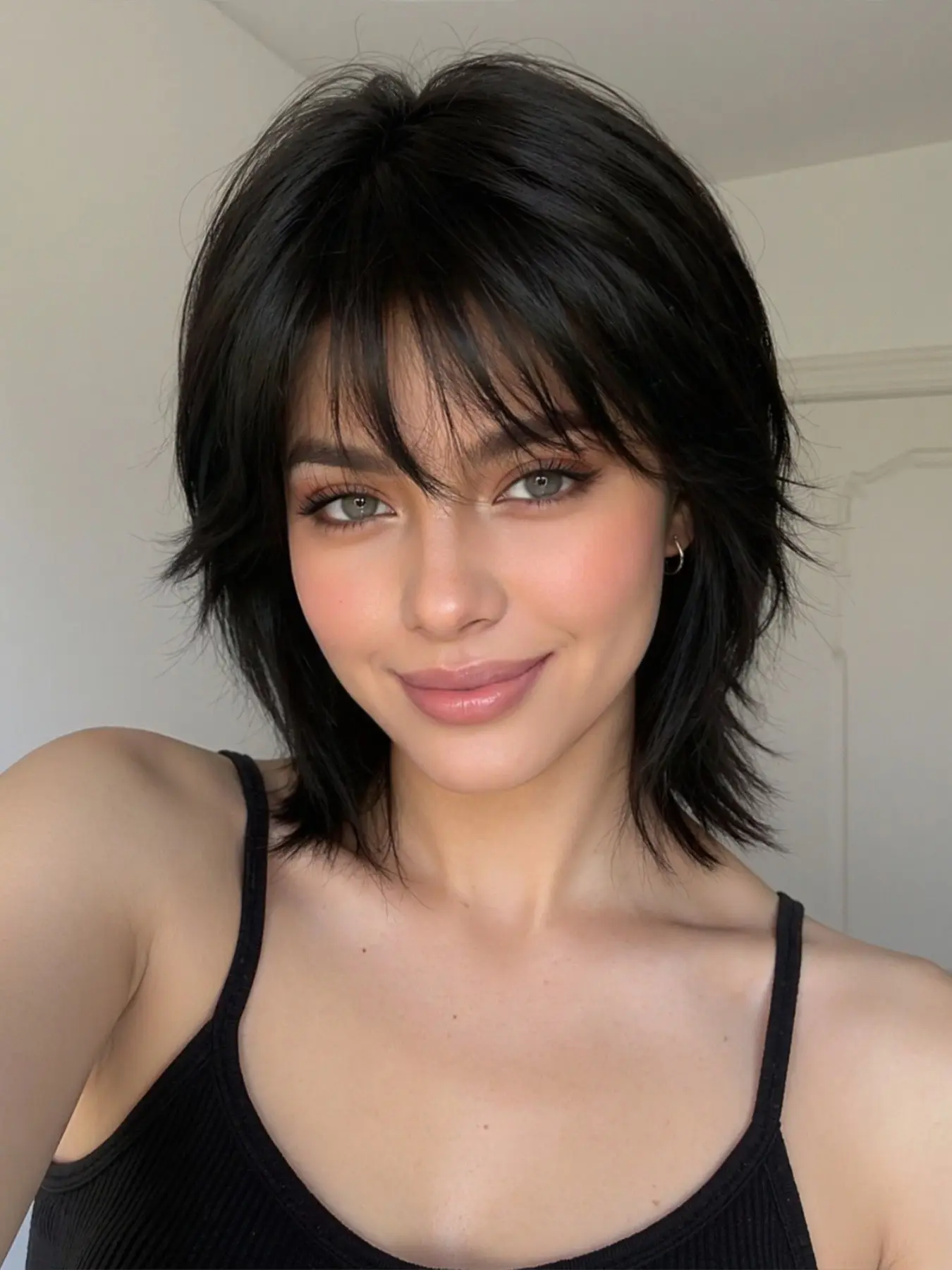 12-Inch Short Women's Wig, Soft Bob Wig, Elegant Synthetic Hair with Bangs, Versatile Daily Wear, Suitable for All Ages, Office & Commute, Synthetic Wigs
