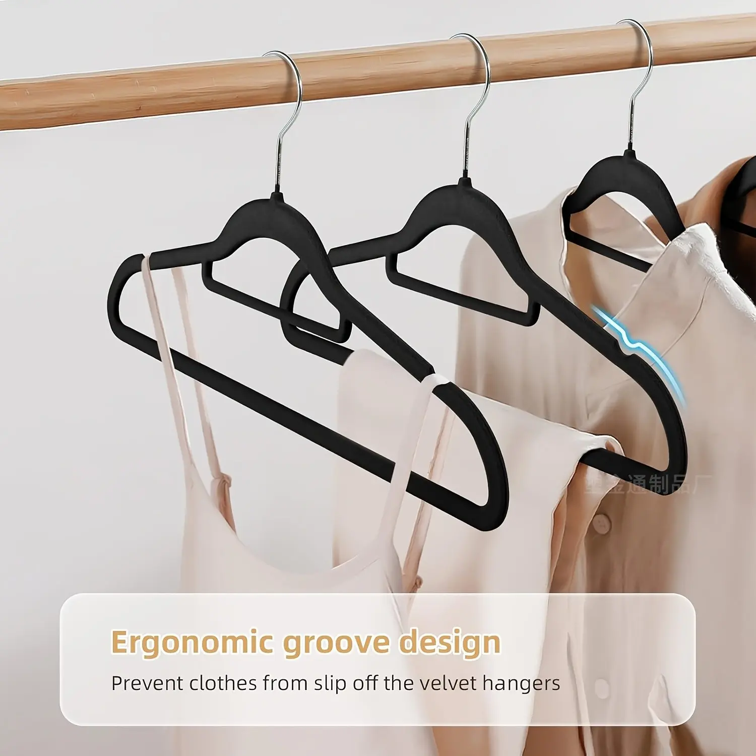 15/60PCS Thick Anti-Slip Clothes Hangers Set, Plush Hangers with Hooks, Wide Thin Closet Hangers, Ideal for Large Shirts, Coats, Dresses, Suits