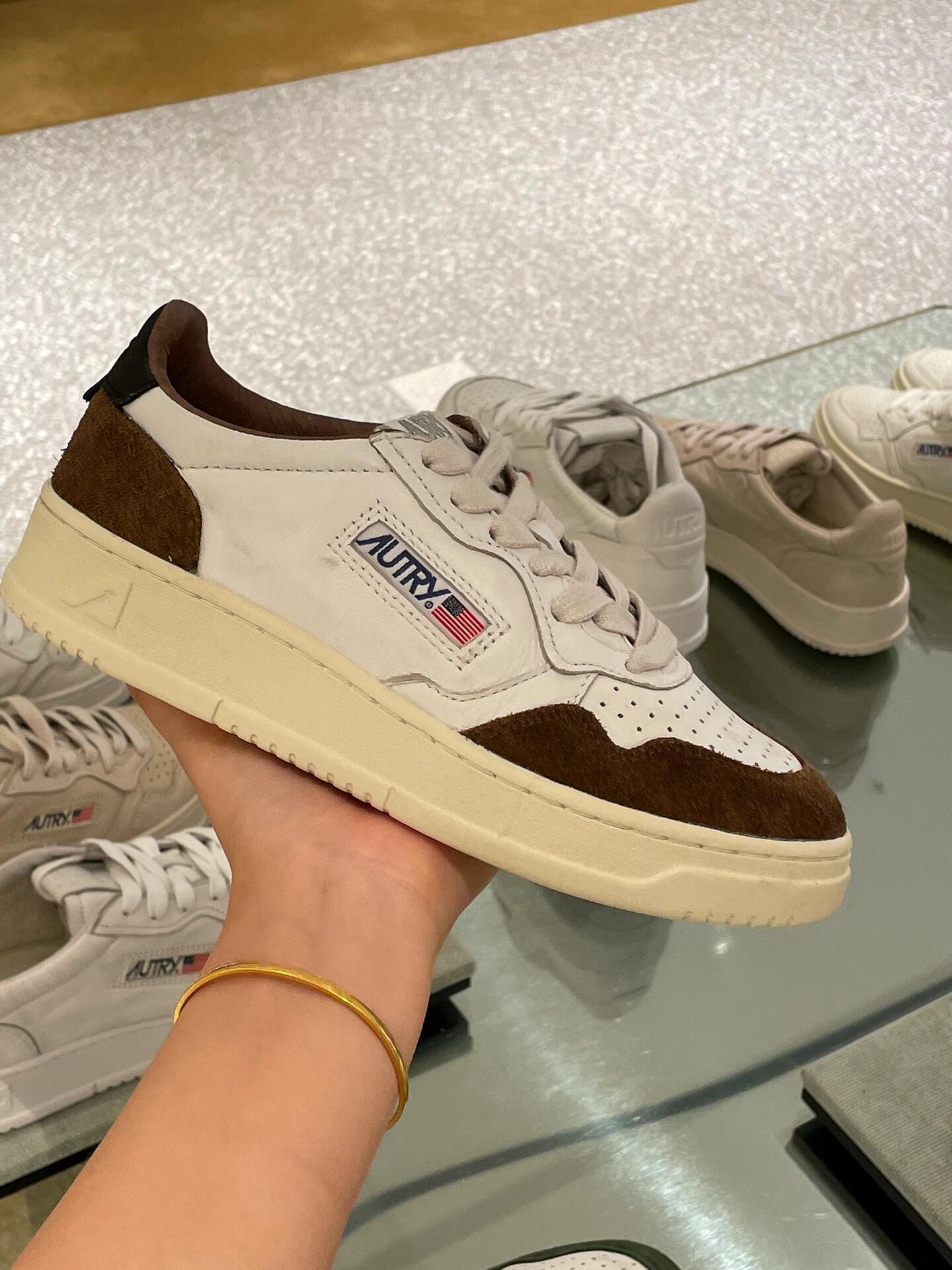 Shoes similar to Yu Shuxin's, color-blocked sneakers, thick-soled lace-up casual shoes, white sneakers for women Sneakers Comfortable Cloud comfort Lightweight