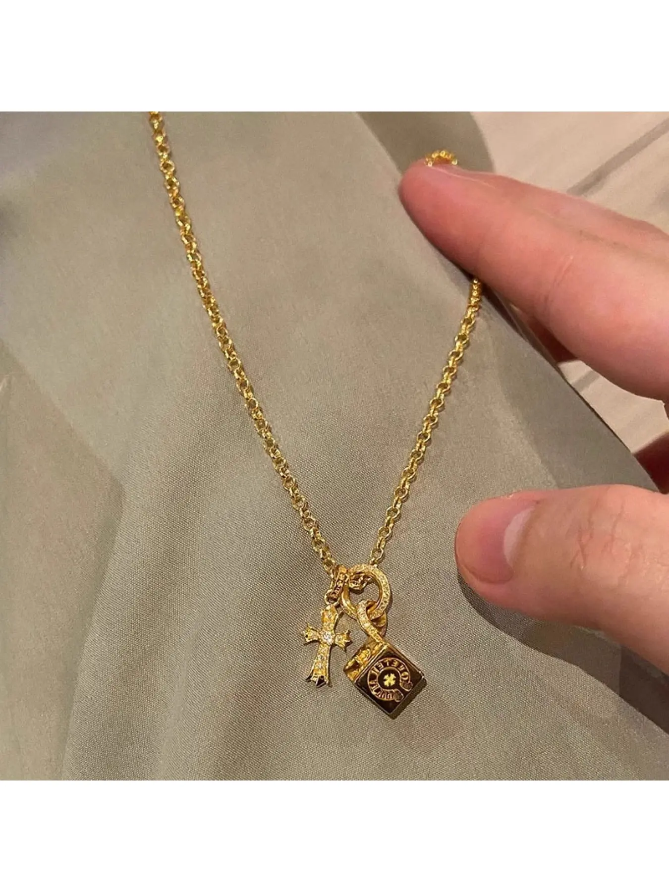 Retro Double Charm Cross & Dice Pendant Necklace, 18K Gold Plated Cubic Zirconia Paved Clavicle Chain, Dainty Vintage Punk Style Lucky Jewelry for Women Daily Date Anniversary Gift