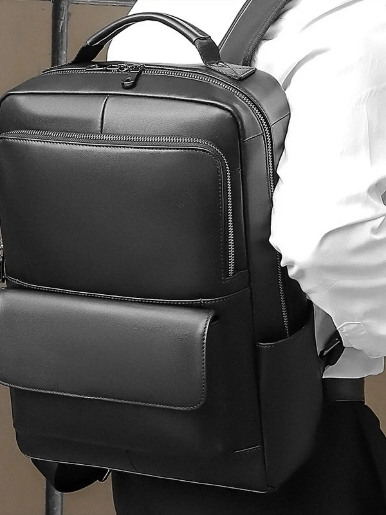 Gameda's new business leather backpack, men's Napa leather, water-proof 14-inch computer backpack, student schoolbag.