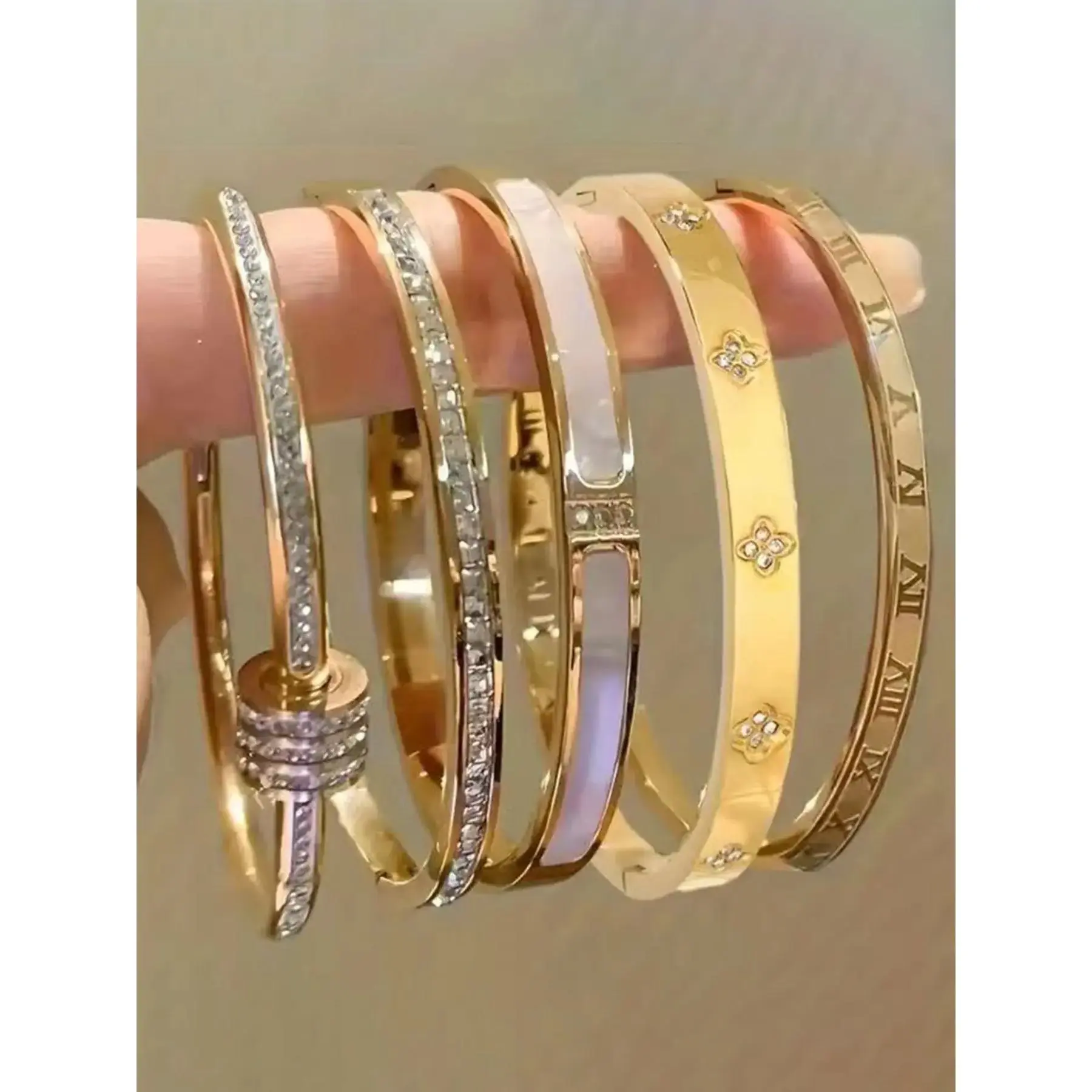 &5-Piece Waterproof Titanium Steel Bracelet Set, Rhinestone Design, 18K Gold Plated, Versatile Bracelet, Unisex Elegant Jewelry, Stackable Bracelets, Fashion Bracelet(y-0)