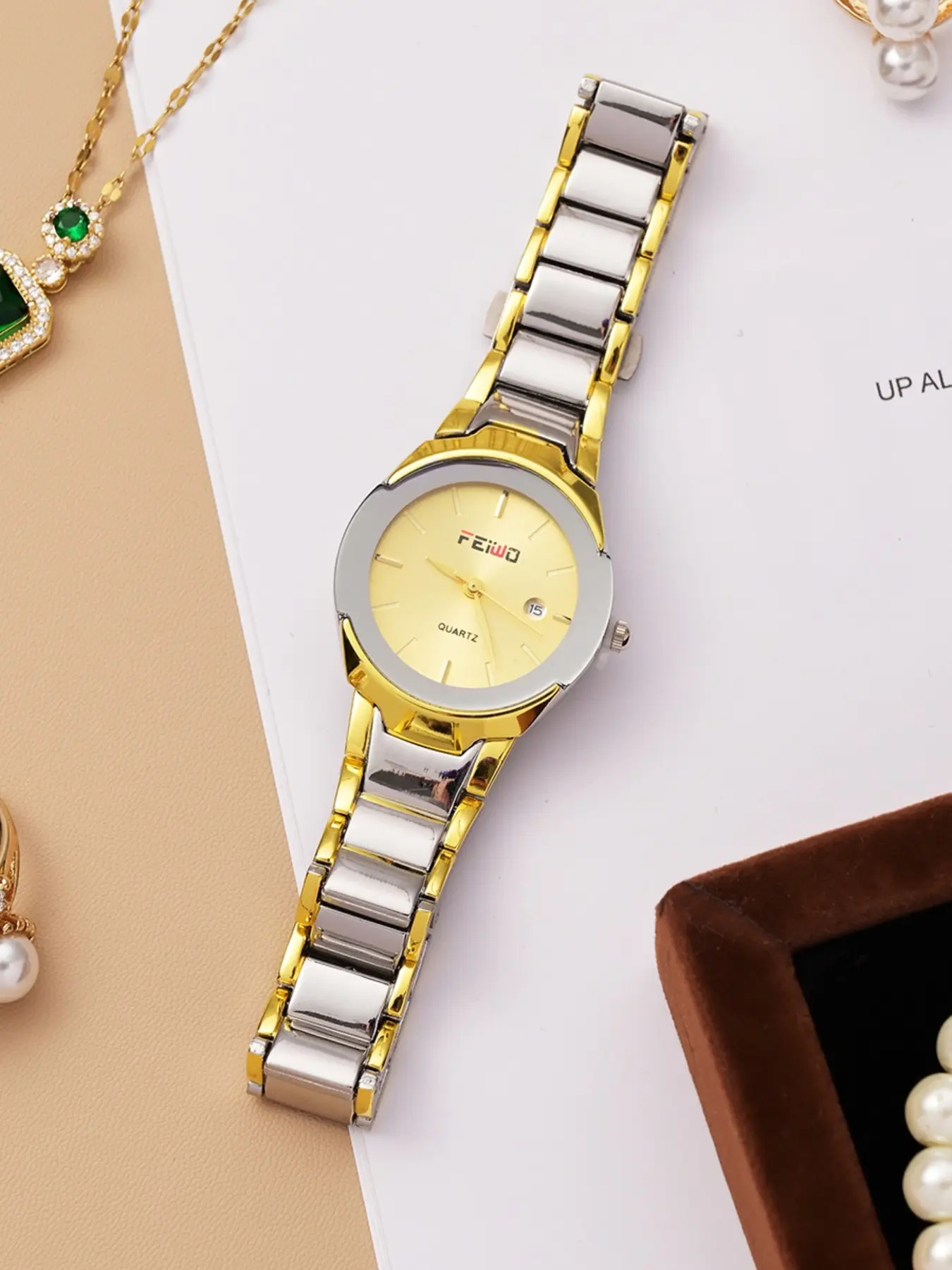 Luxury Rose Gold Couple Watches, Stainless Steel Unisex Design, Perfect Gift for Men and Women, Analog Quartz Watch with Buckle Closure