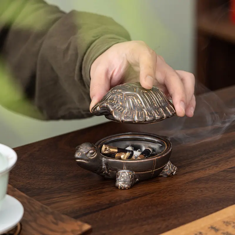 Turtle Ceramic Ashtray, Small Tea Pet for Office Home Living Room, Covered Flyproof, Cute Chinese Decorative Item, Interior Ornaments, Non-Lead Crystal Glass