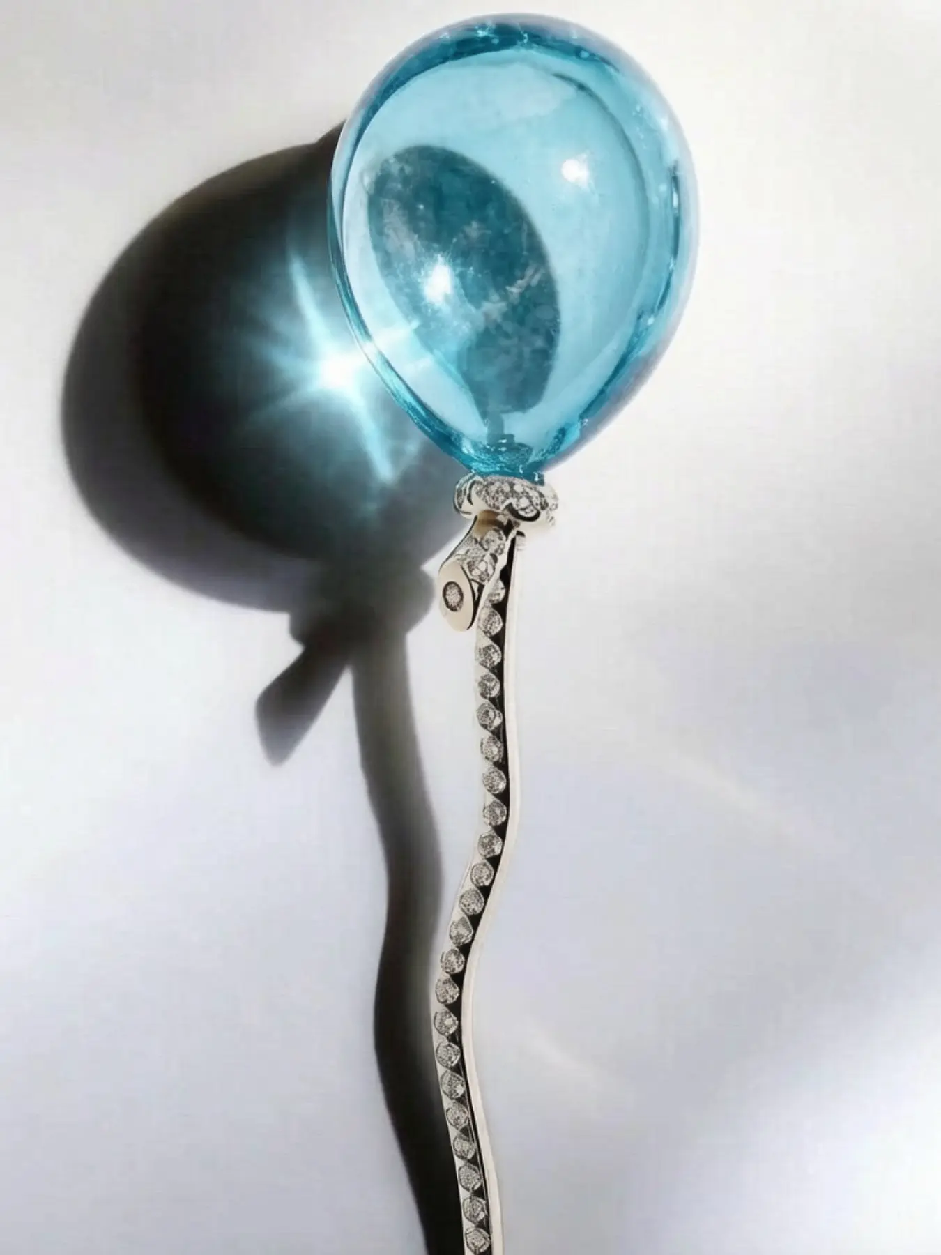 Fashionable Balloon Shape Brooch, Sky Blue Rhinestone Glass Pin, Daily Party Jewelry Accessory, Gift Idea, Elegant Design