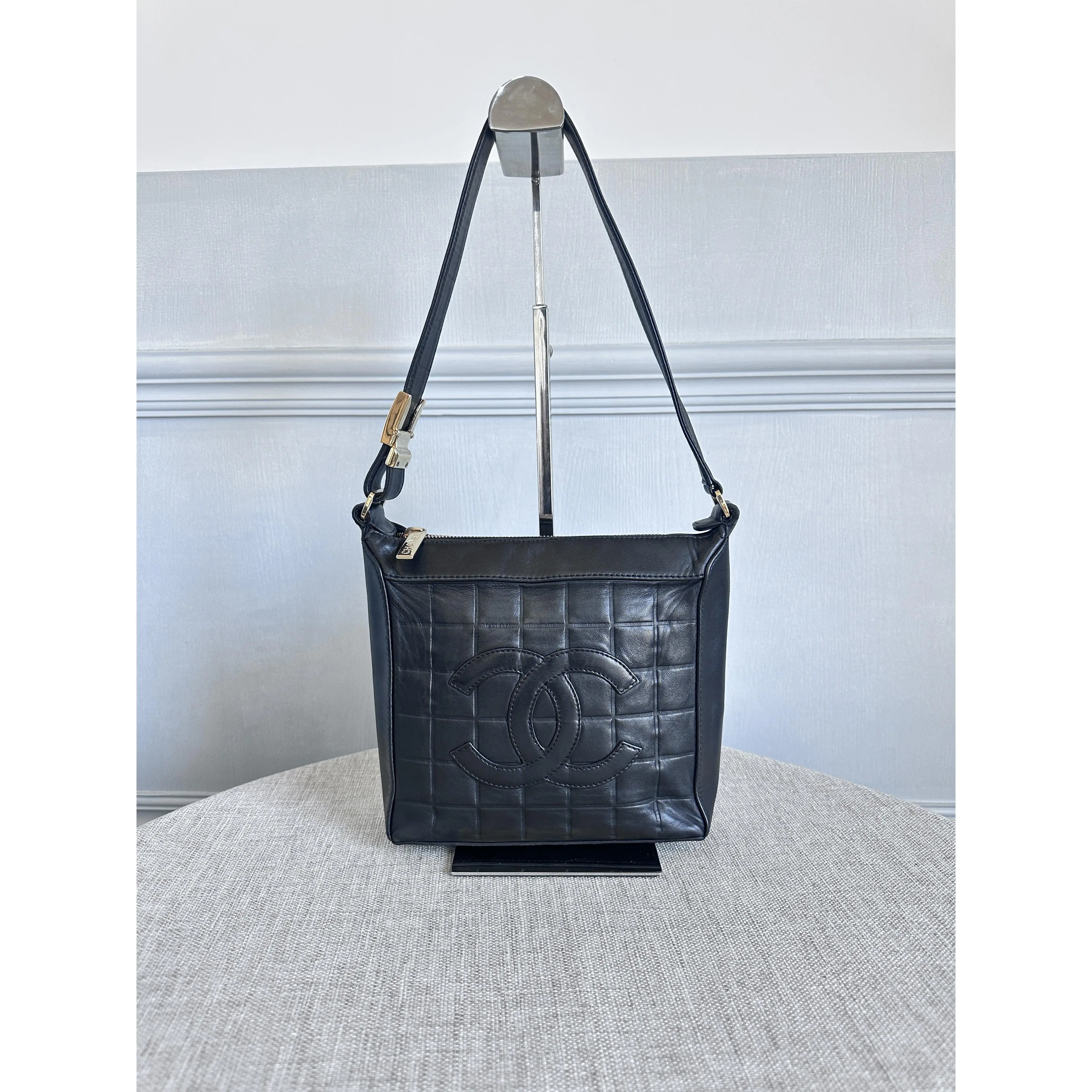 Pre-owned CHANEL Square‑Quilted CC Logo Black Leather Hobo Shoulder Bag