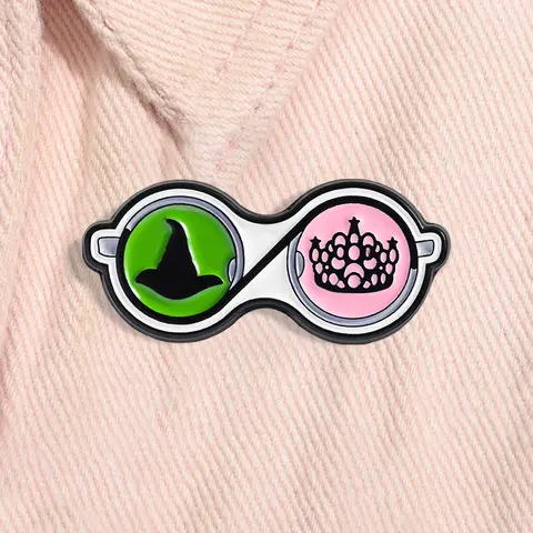 Wicked Fantasy Movie Enamel Pin Evil Witch Elphaba Wizard Hat Glinda Crown Alloy Brooch Pin Lapel Backpack Badge Fashion Jewelry Accessories Gift for Friends