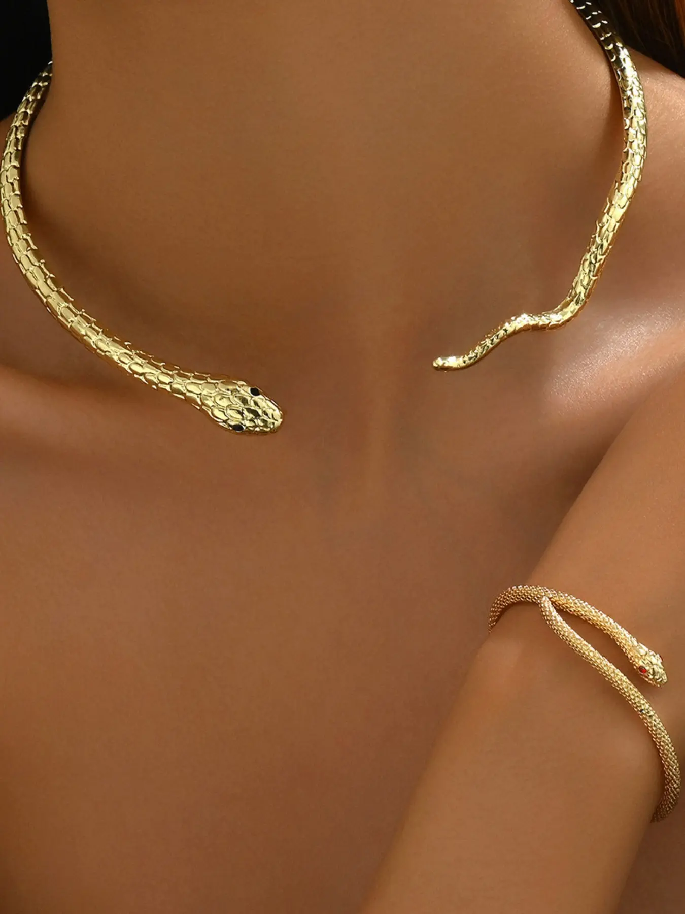 Elegant Women's Necklace Bracelet Set, Unique Snake Design with Rhinestones, Alloy Jewelry, Fashionable Accessory for Daily Wear
