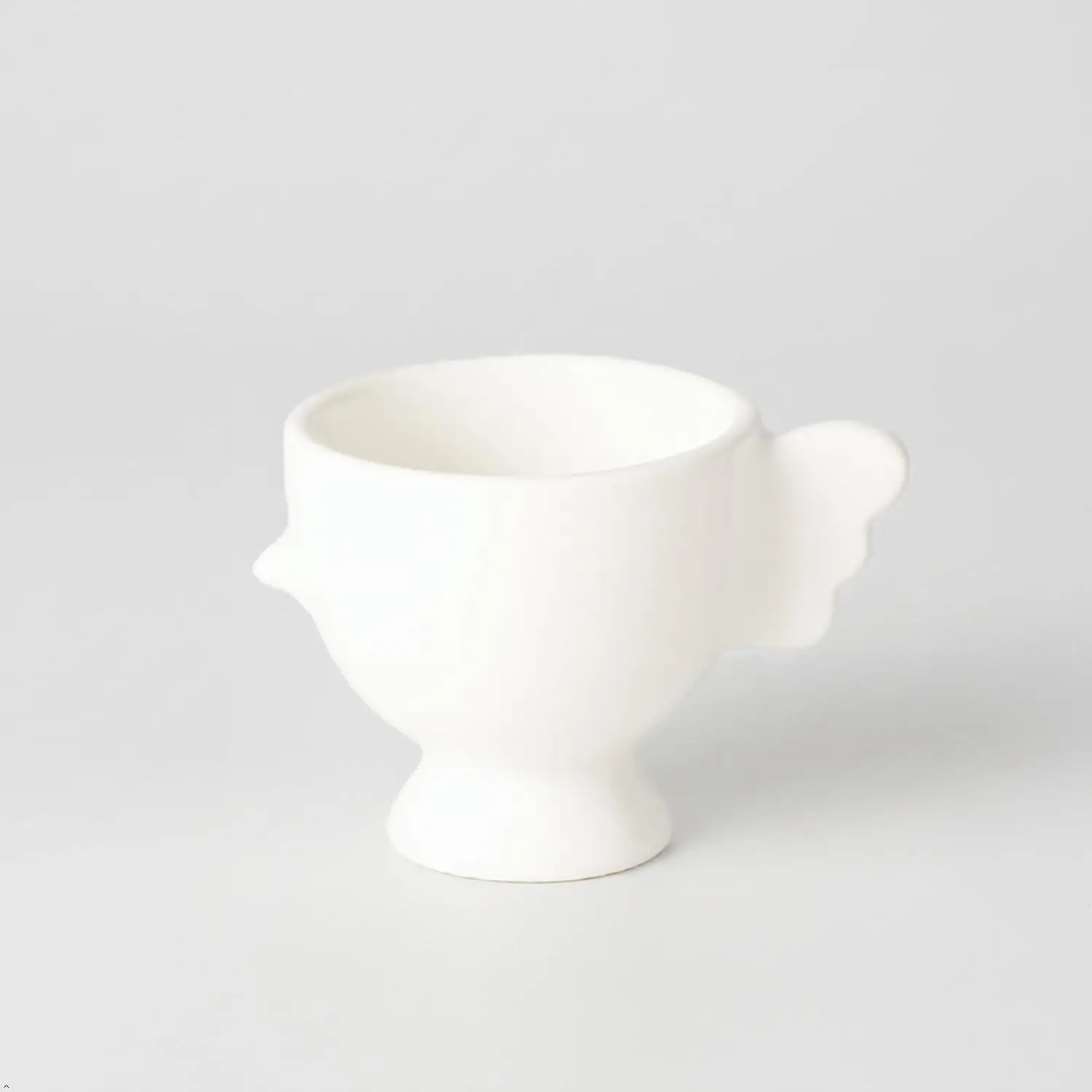 White Ceramic Egg Cup – Single Cute Porcelain for Boiled Eggs & Breakfast, Easy Clean for Kitchen, Restaurant &  Dining
