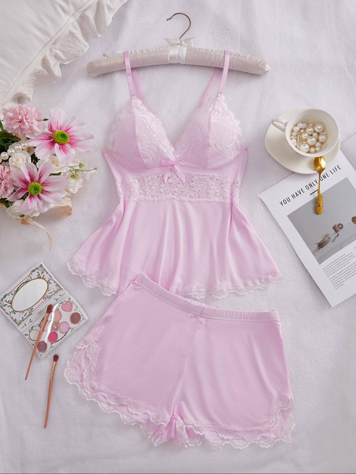 Women's Plain Lace Patchwork Cami Top with Bow & Shorts PJ Set, Adjustable Spaghetti Strap Camisole & Elastic Waist Shorts, Ladies Sleepwear for All Seasons