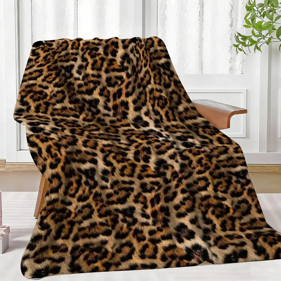 Classic Leopard Print Throw Blanket, Soft Flannel Warm Breathable Blanket, Cozy Napping Blanket for Home Office Bedroom Sofa Bed, Travel-Friendly Lightweight Throw Blanket, Animal Pattern Bedding Decor for Adults & Kids