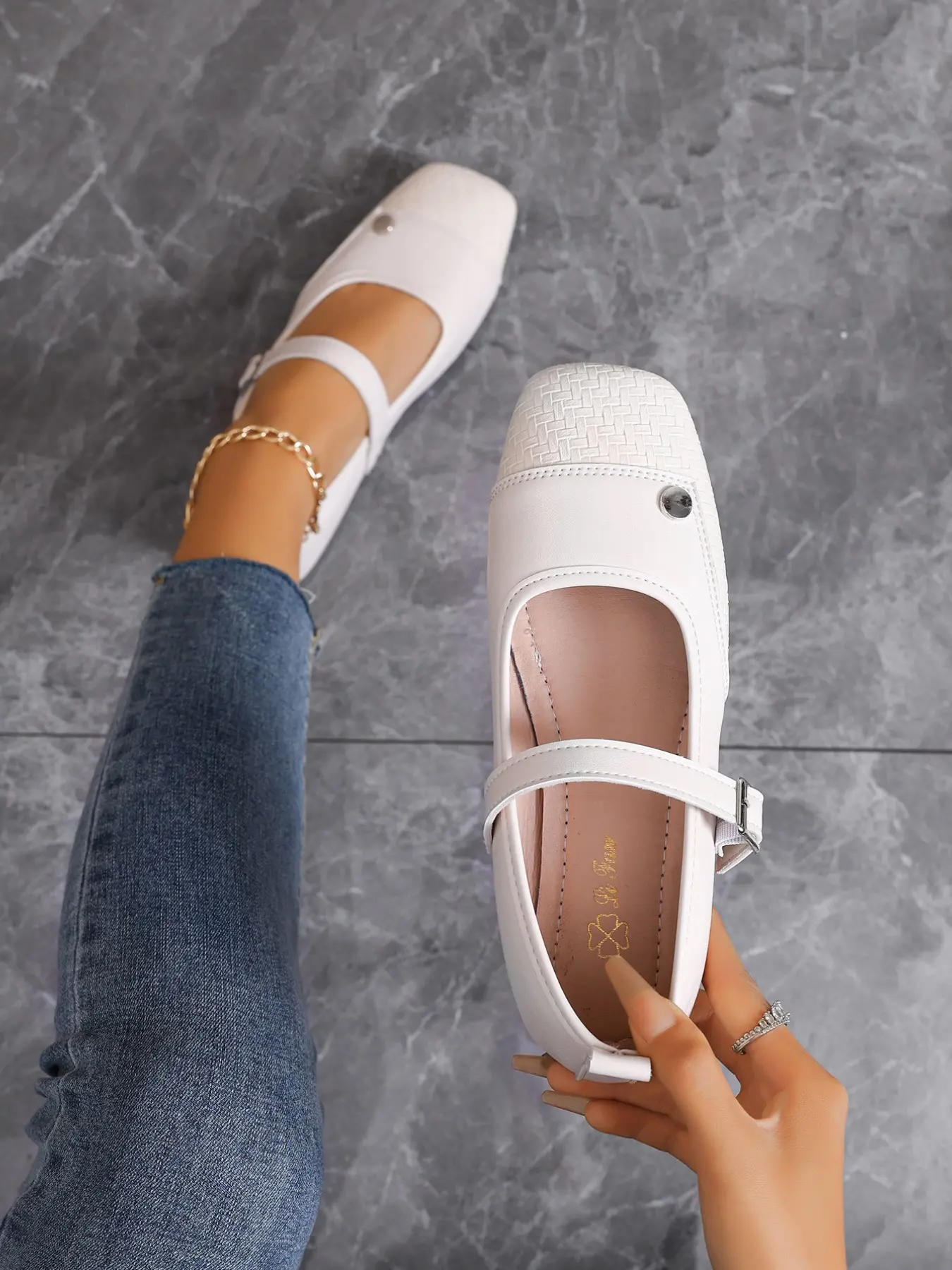 Women's Square Toe Mary Jane Flats, PU Leather, Adjustable Buckle Strap, Soft Slip-On, Elegant Retro Ballerinas for Parties