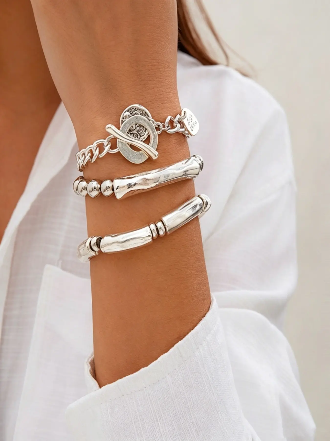 3-Piece Bold Layered Bracelet Set, Bracelets Stack, Elegant Beaded Jewelry, Unique Pendant Design, Silver Color, Hip-Hop Style, Suitable for All Occasions, Beaded Bracelet Sets