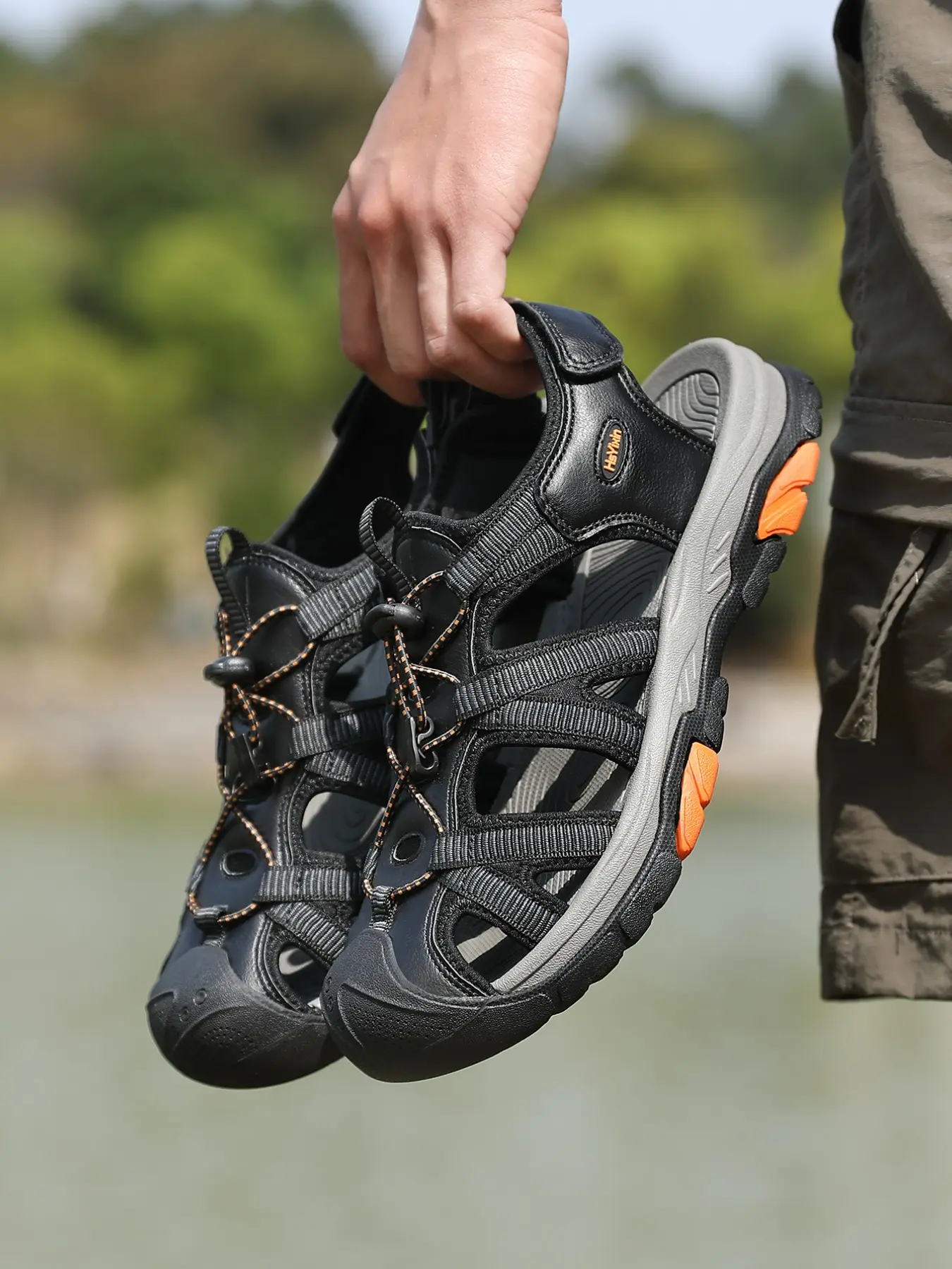 Men's Closed-Toe Sport Sandals, Lightweight Flat Hiking Shoes, Summer Beach Outdoor Footwear, Sporty Sandals, Comfortable and Durable Design