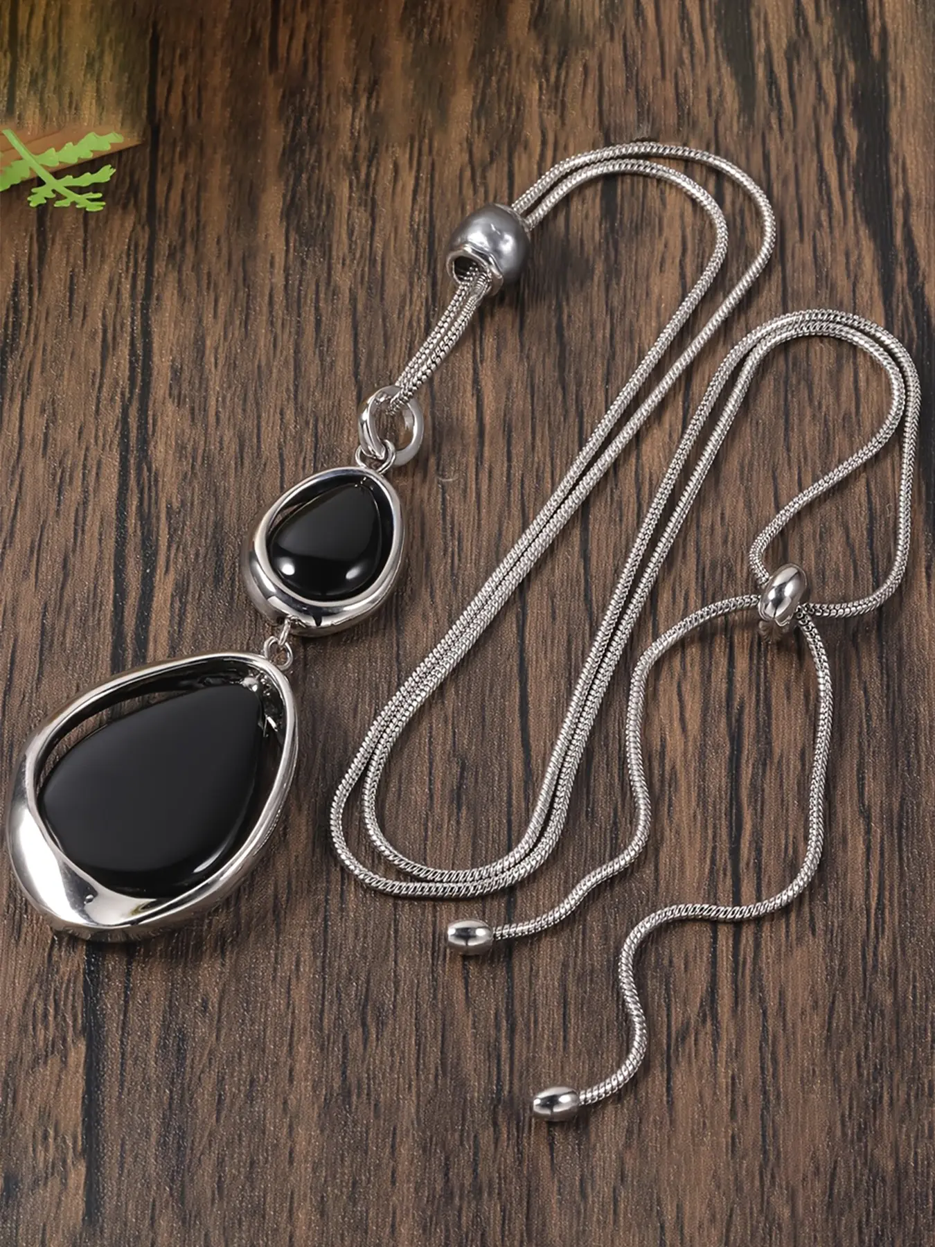 Vintage Ethnic Style Irregular Geometric Resin Pendant Necklace, Adjustable Length, Simple Women's Daily Wear Long Sweater Chain
