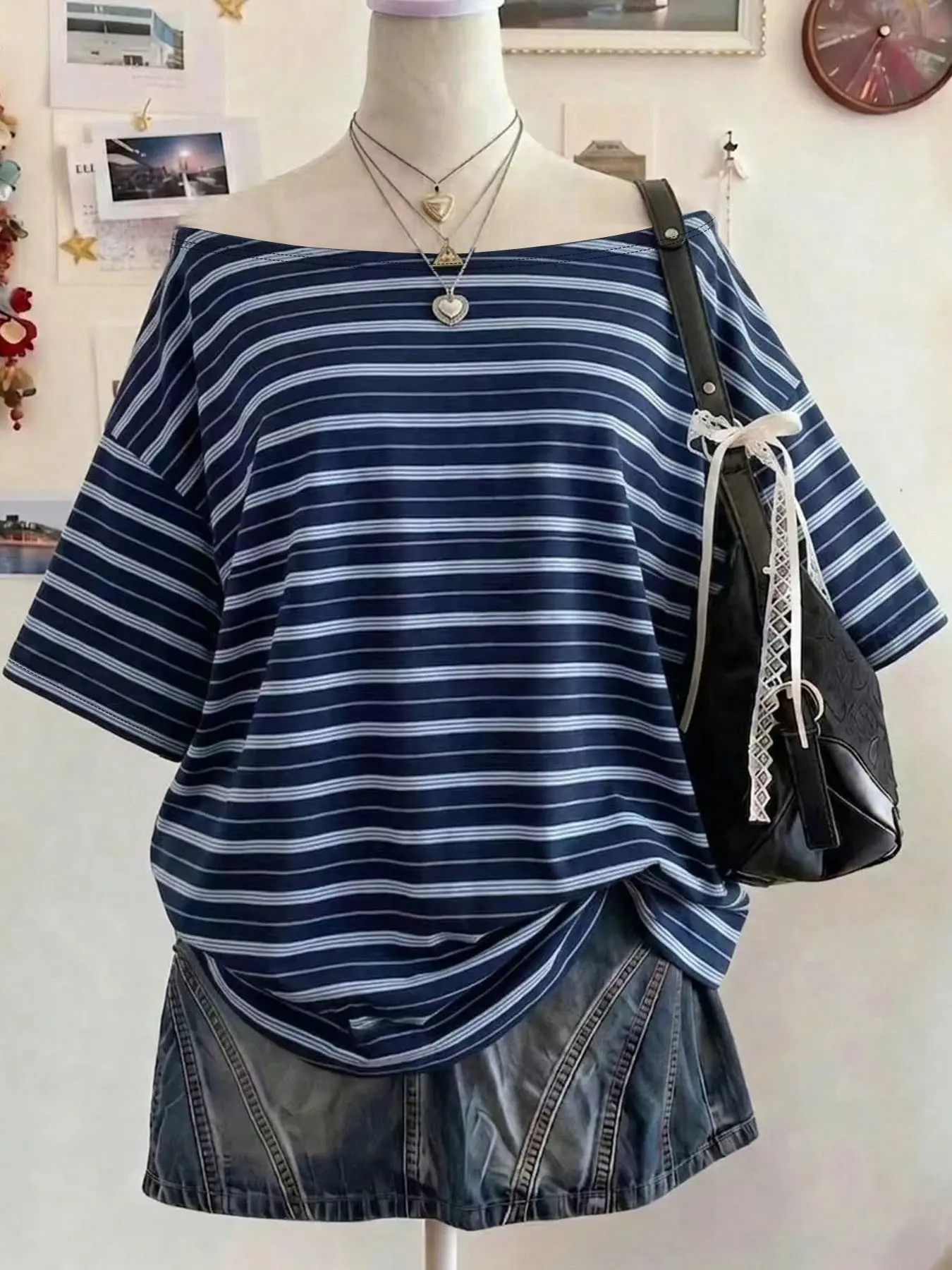 Women's Off-Shoulder Striped T-Shirt, Casual Loose Short-Sleeve Top, Suitable For Shopping, Vacation And Daily Outings