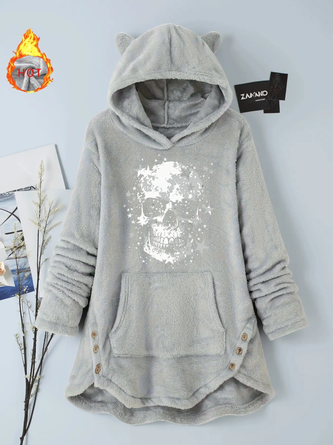 Y2K Dark Retro Star Skull Print Fuzzy Robe for Women, Cool Cat Ear Hooded Thick Coral Velvet Long Home Wear, Fashion Loose-Fit Apparel