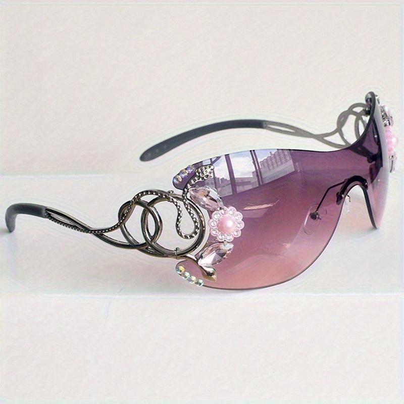 Frameless One-Piece Glasses for Women with Sparkling & Pink Floral Detailing, Gradient Purple to Pink Lenses, Trendy Eyewear for Photoshoots & Parties