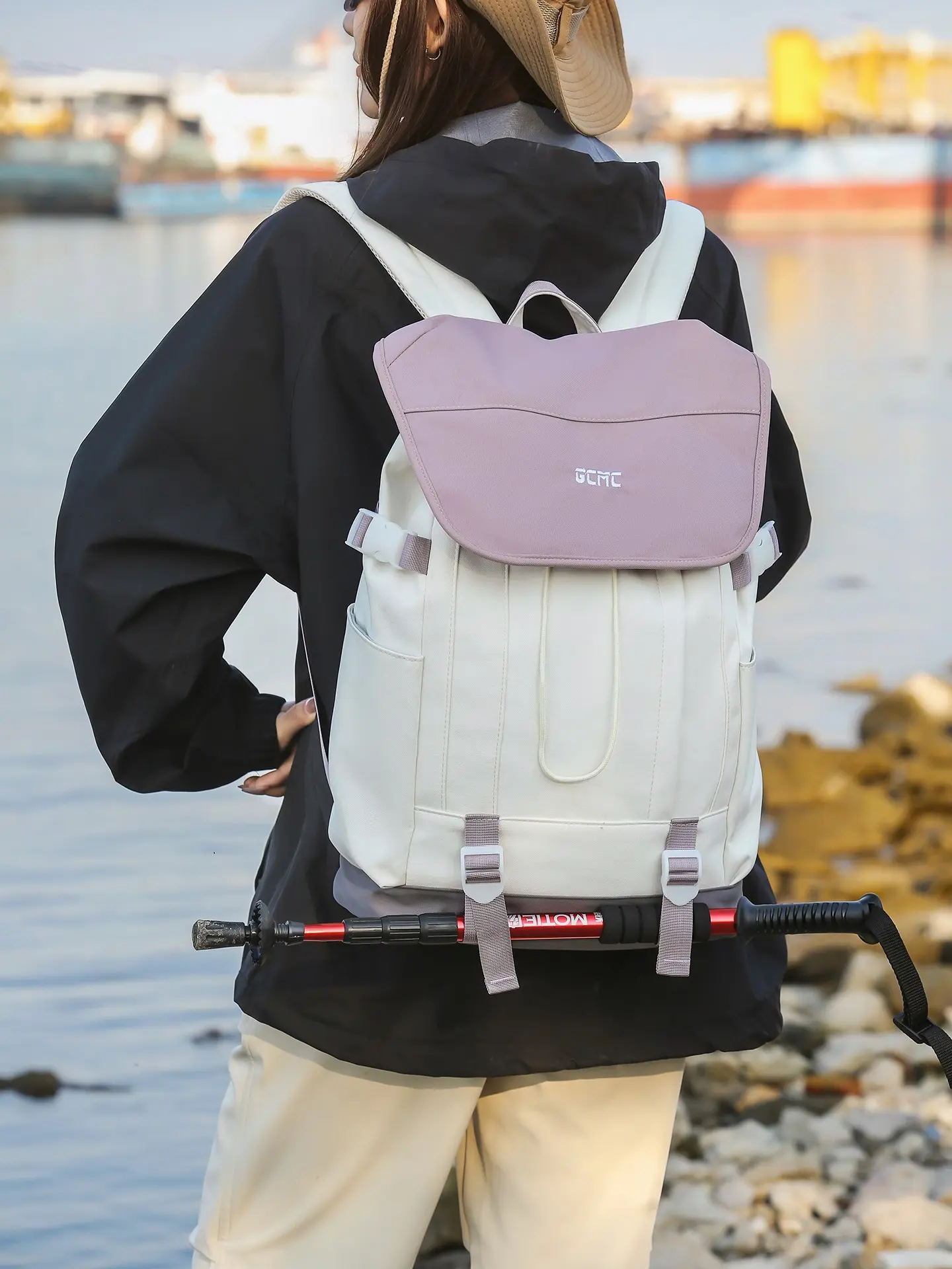 Lightweight Outdoor Backpack for Women, Large Capacity, Waterproof Hiking Bag, Laptop Backpack for Men, College Students, Commute