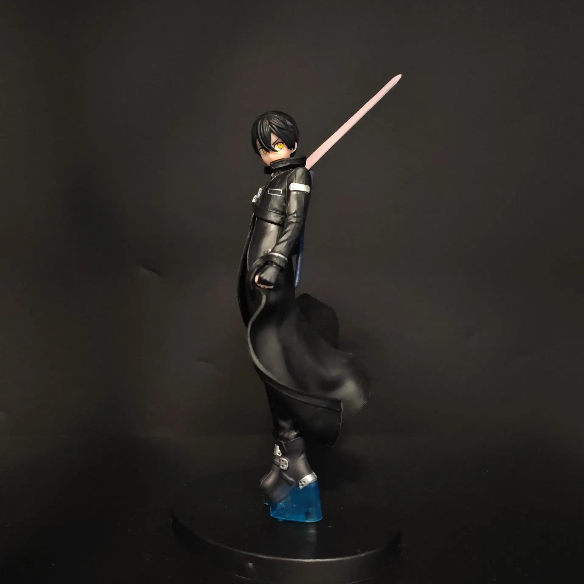 Anime Sword Art Online Figure Standing Kirito Handmade Model, Secondary Dimension Anime Model Desktop Decoration, Collectible Figurine
