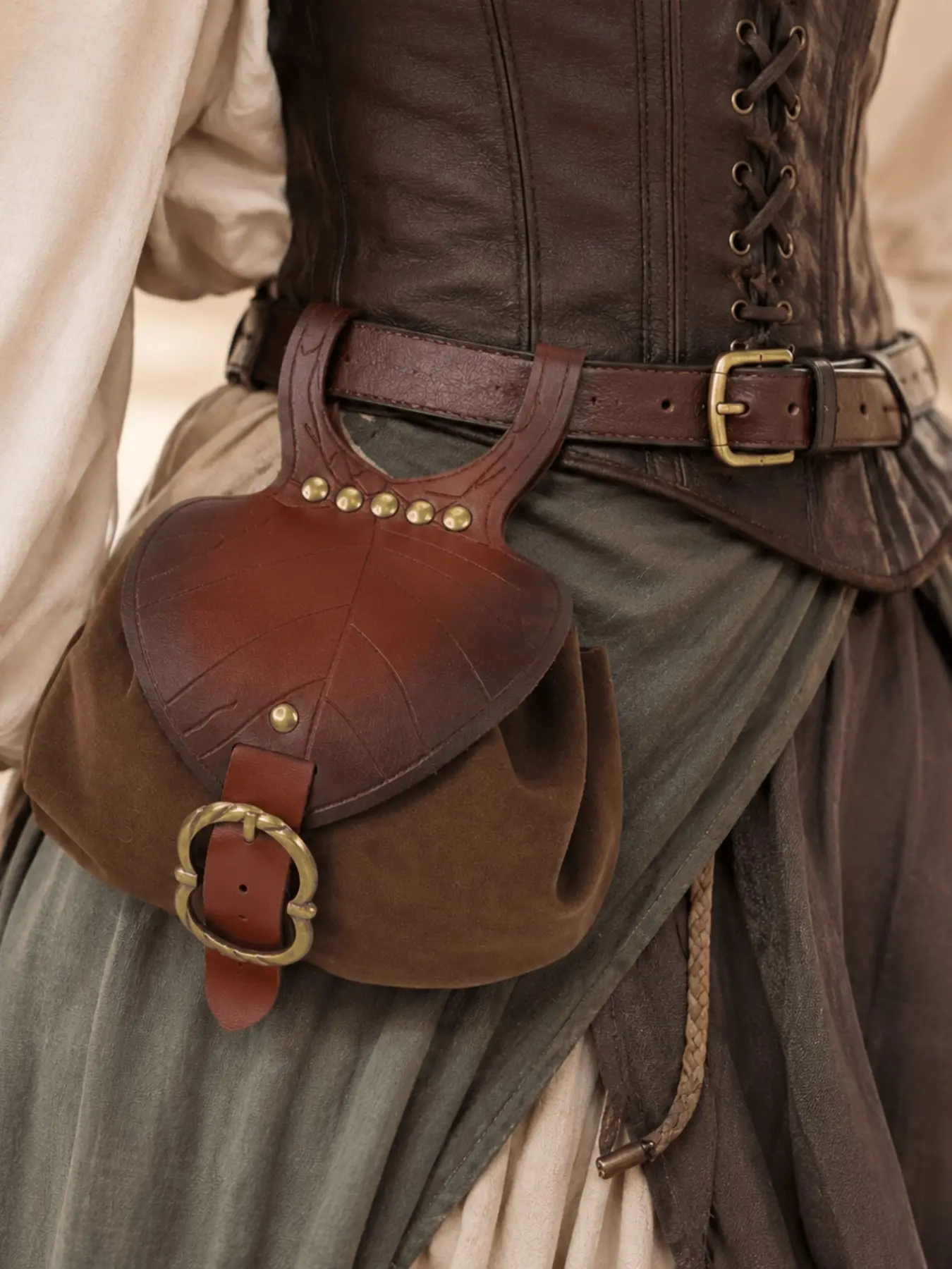 Medieval Retro Leaf Design PU Leather Waist Bag, Adjustable Waist Pack, Elf Style Coin Purse, Halloween Cosplay Party Accessory, Vintage Money Holder