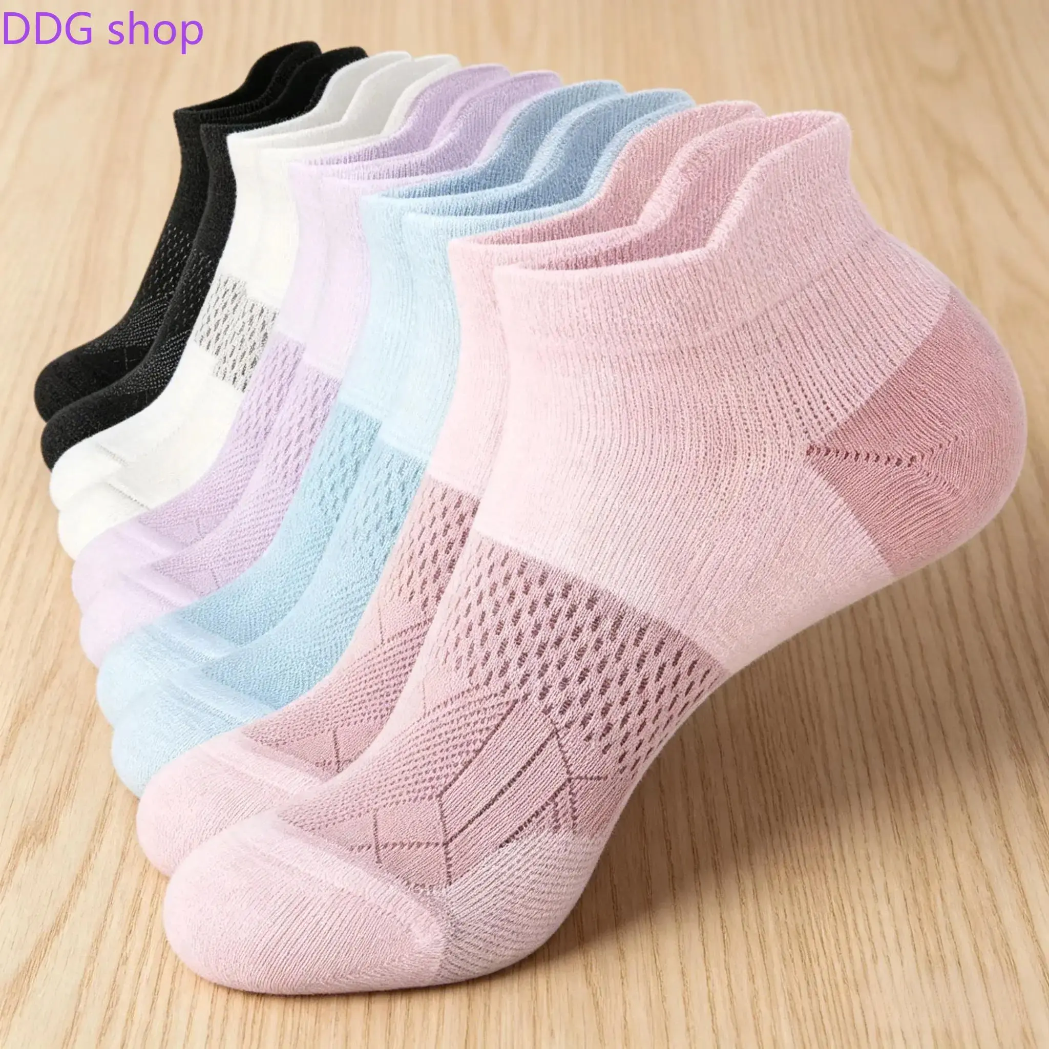 5 Pairs Women's Compression Ankle Socks - Arch Support and Low-Cut Sports Socks, Moisture-Wicking and Breathable Material, Suitable for All Seasons, Gym, Running, Everyday Wear - Unisex (Multi-Color Pack) - Everyday Essential, Running Must-Have, Patchwork