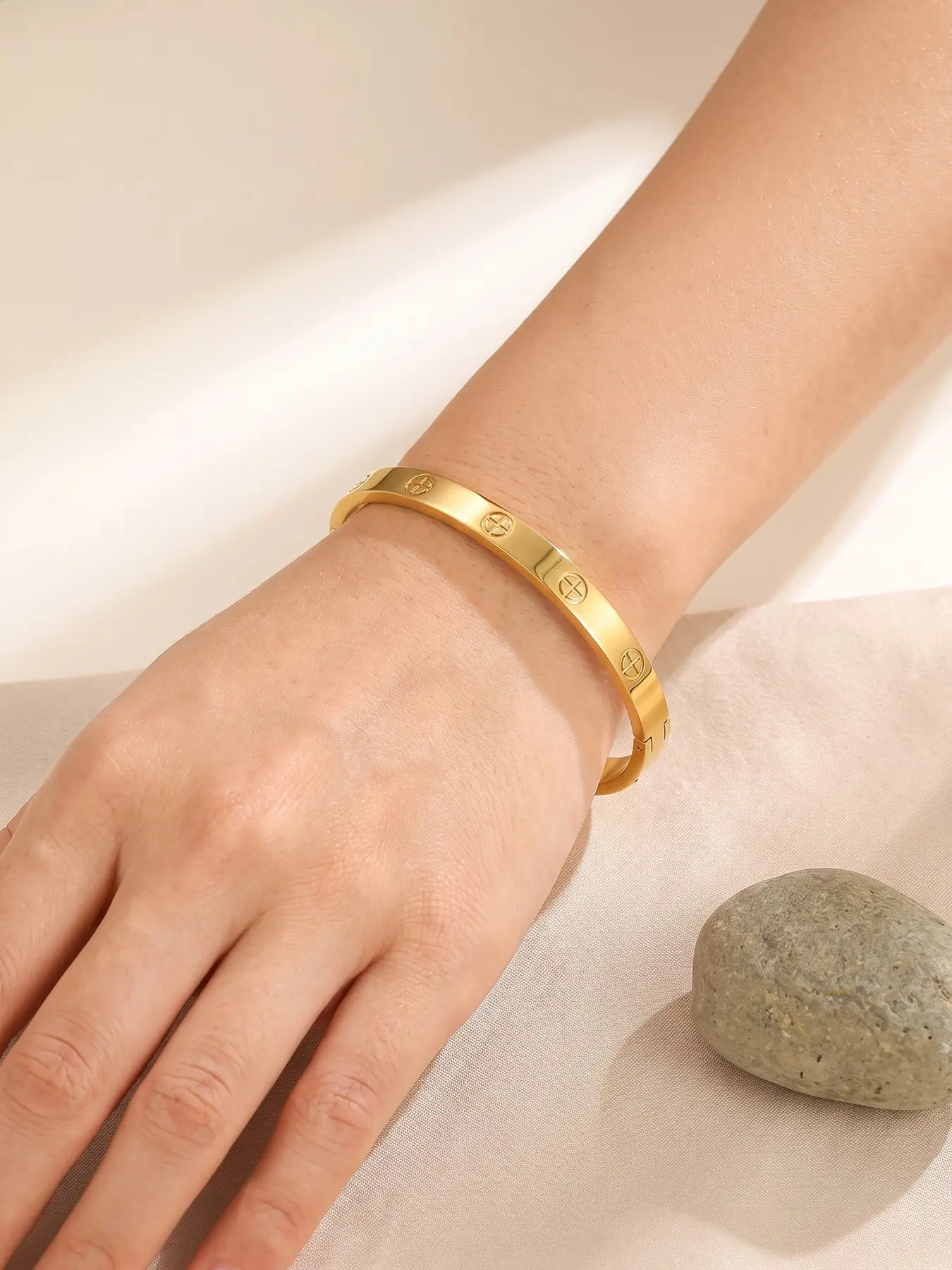 Eco-Friendly 18k Gold Plated Bracelet for Women, Friendship Jewelry Gift for Girlfriend Sister Daughter, Wedding Party Birthday Present
