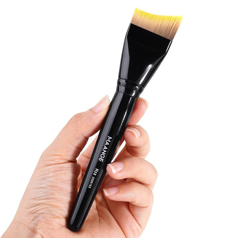 MAANGE 1pc Professional Crescent Shape Foundation Brush/Face Mask Brush, Versatile Makeup Tool for Flawless Application, Ideal for Creams and Liquids, Makeup Accessories Gifts for Friends