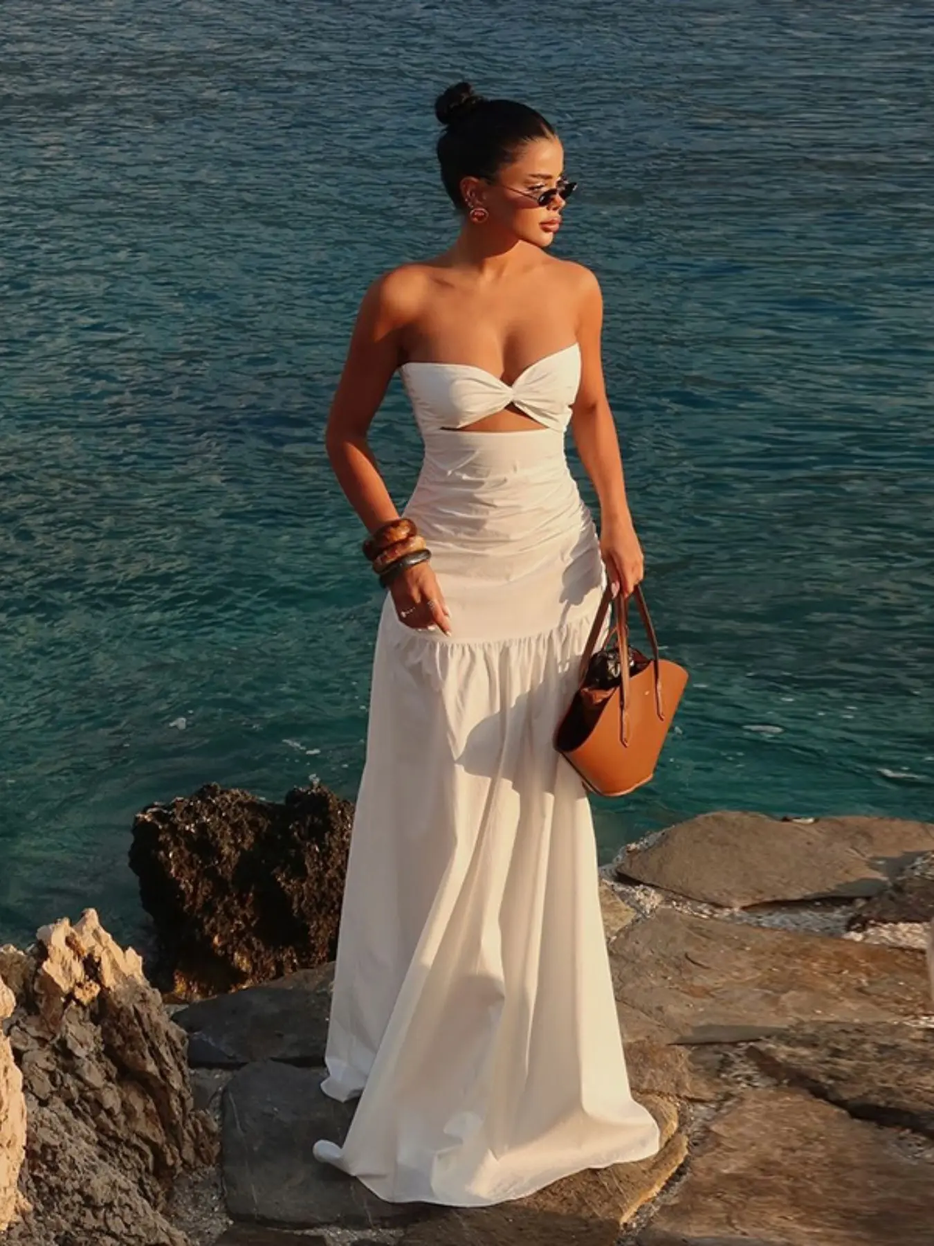 Cutout Strapless A-Line Chic Vacation Dress, Perfect for Parties and Daily Wear, Sleeveless Slim-Fit Long Dress for All Seasons