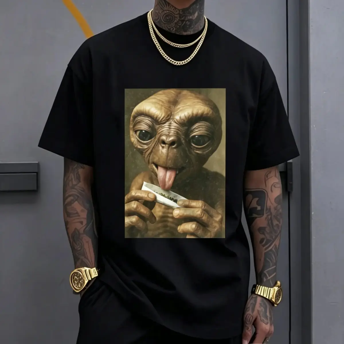 Men's Funny Alien Graphic T-Shirt - Menswear Fashion Short-Sleeve Round Neck Top for Casual Streetwear with Viral Meme Print