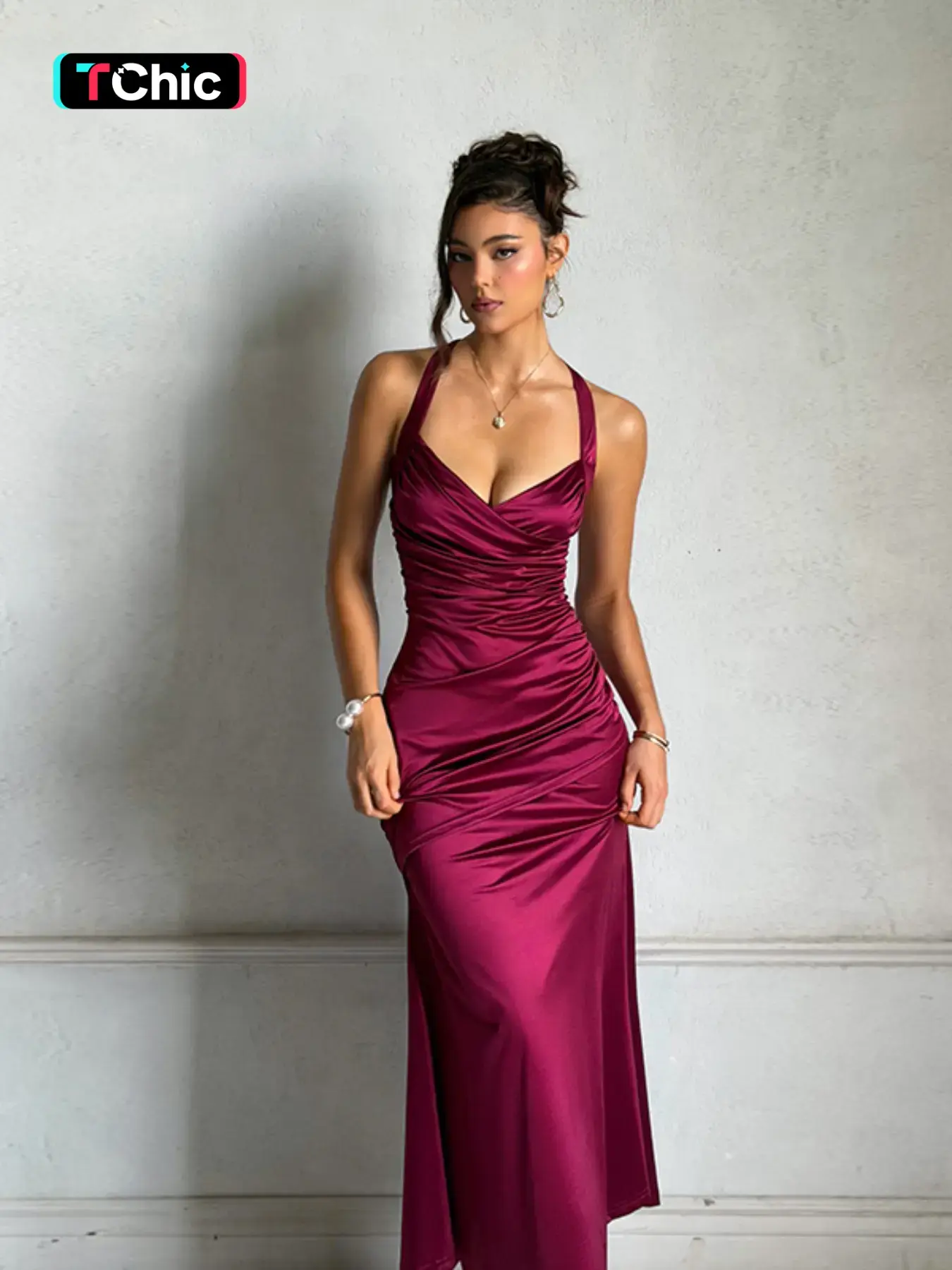 European and American Style Women's Elegant Halter Neck Sleeveless Smooth Satin Dress, Solid Color Slim-Fitting Evening Party Gown, Chic Formal Wear, Evening Event Clothing