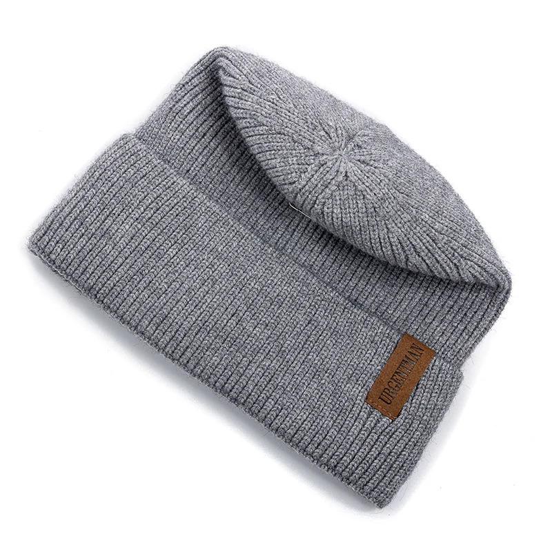 Unisex Letter Label Chic Winter Warm Hat Stylish Fleece Cozy Beanie Hat For Men Women Outdoor Thicken Ski Sports Knitted Hat