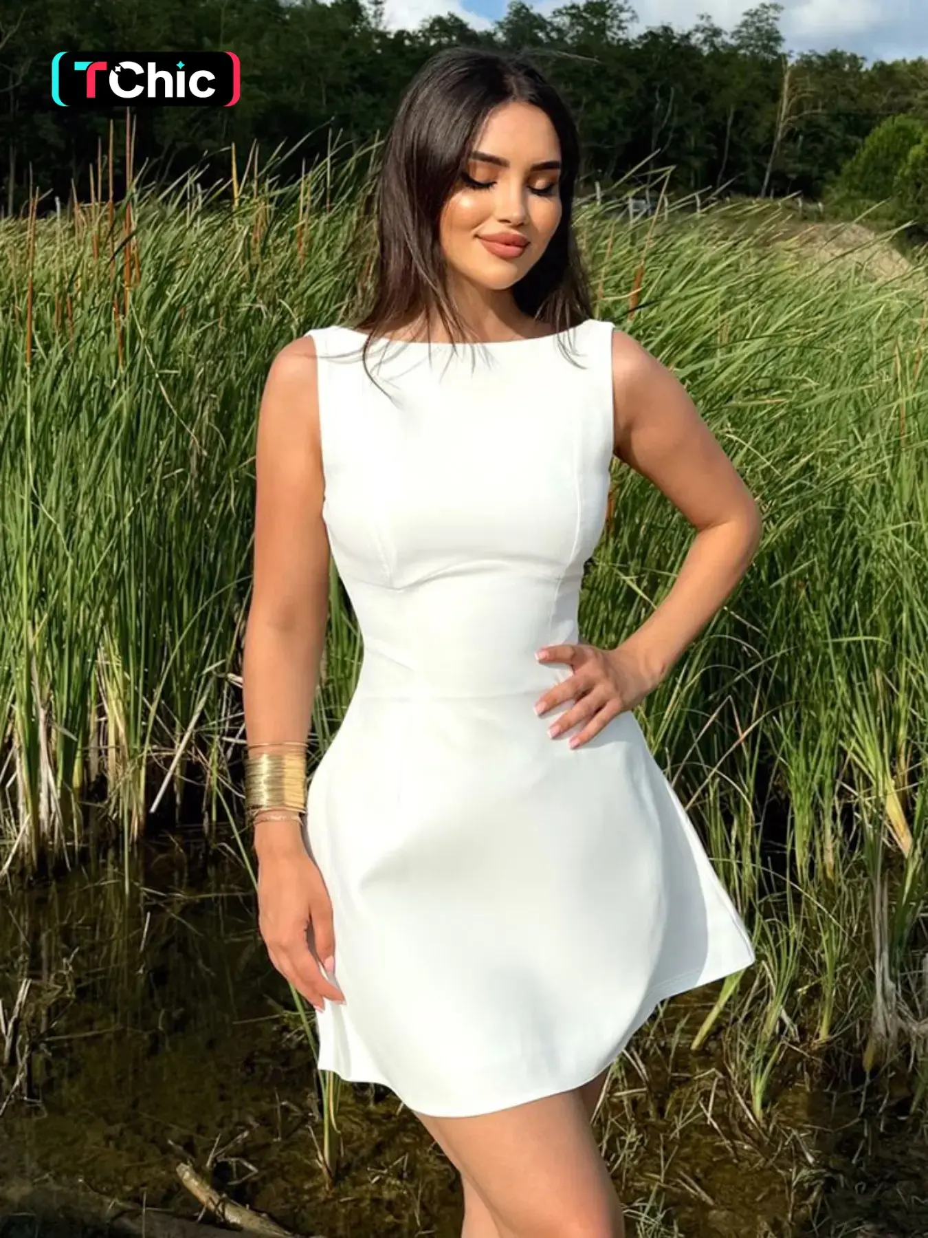 Women's Basic Solid Backless Boat Neck Tank A-line Dress, Street Fashion Casual Sleeveless Short Dress for Daily Outdoor Wear, Ladies Dress for Summer, Teacup Dress, Soul Dress, Womenswear