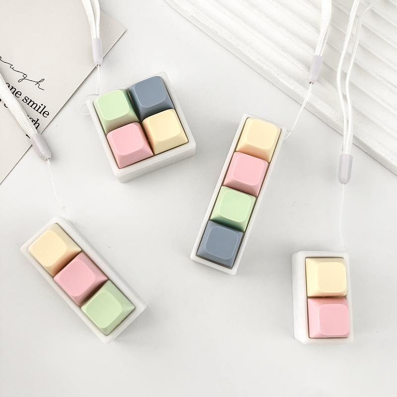 Keyboard Keycap Design Keychain, Creative Keyboard Keycap Keychain, Unique Backpack and Phone Accessory, Car Interior Decoration Accessories, Stress Relief Fidgeting