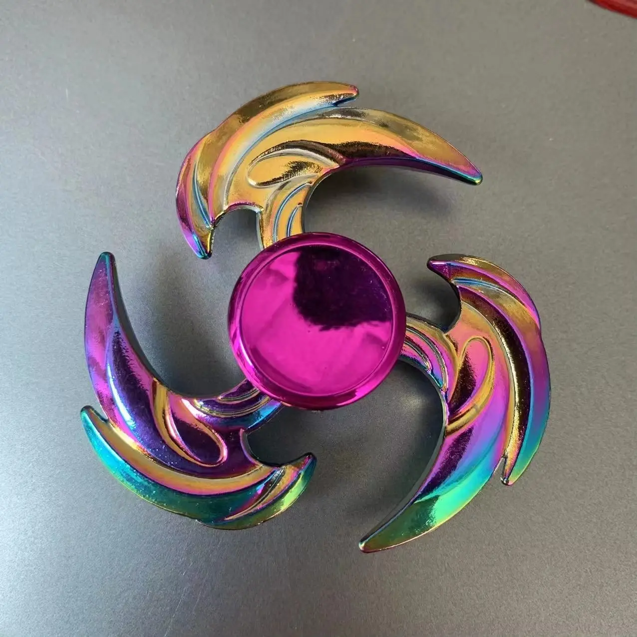 High-Quality Zinc Alloy Finger Spinner, Multicolor Hand Spinner Toy, Durable and Portable, Ideal for Office and Leisure, Perfect Gift