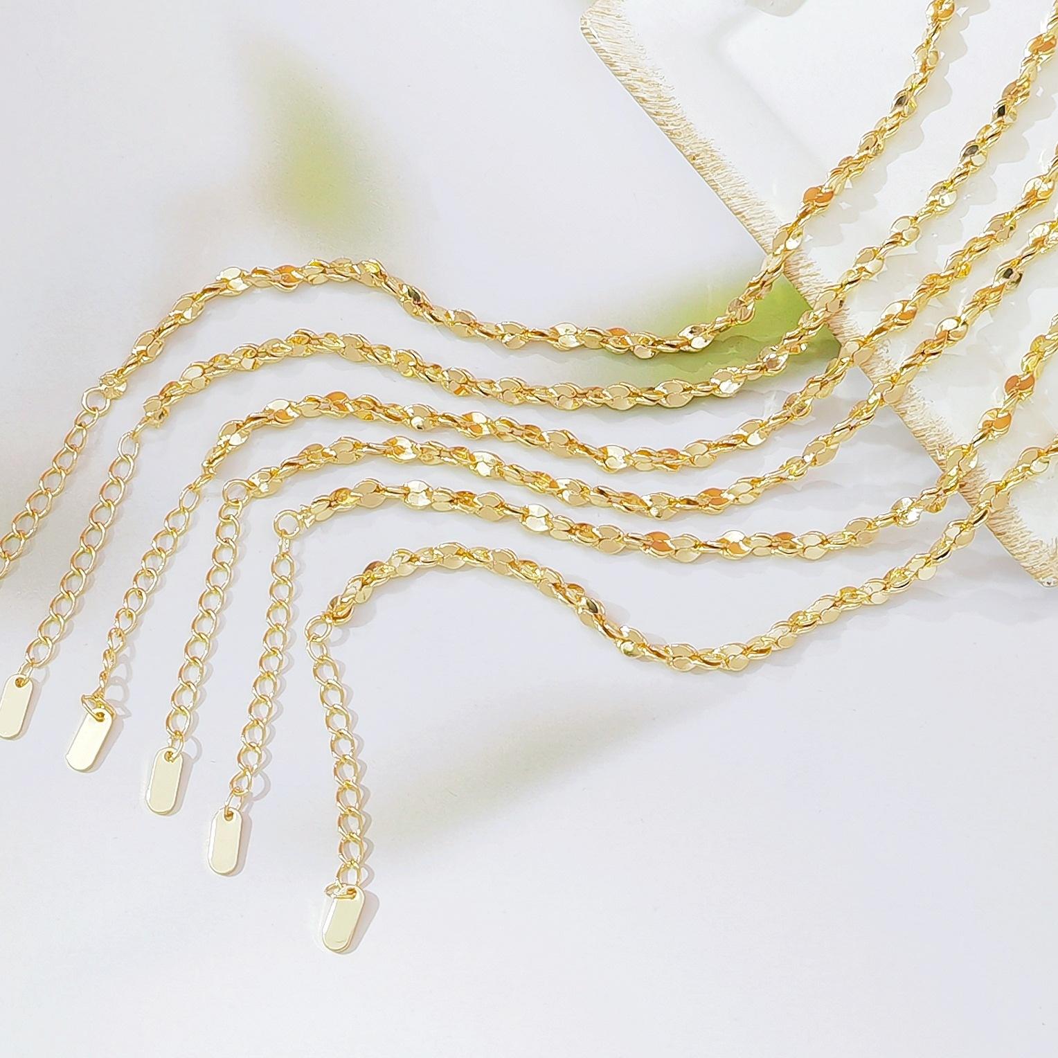 Gold Plated Wavy Link Chain Bracelet, Minimalist Punk Style Brass Bracelet for Women, Simple Edgy Design, Trendy Fashion Jewelry Lightweight & Stackable for Daily Wear, Street Style & Parties