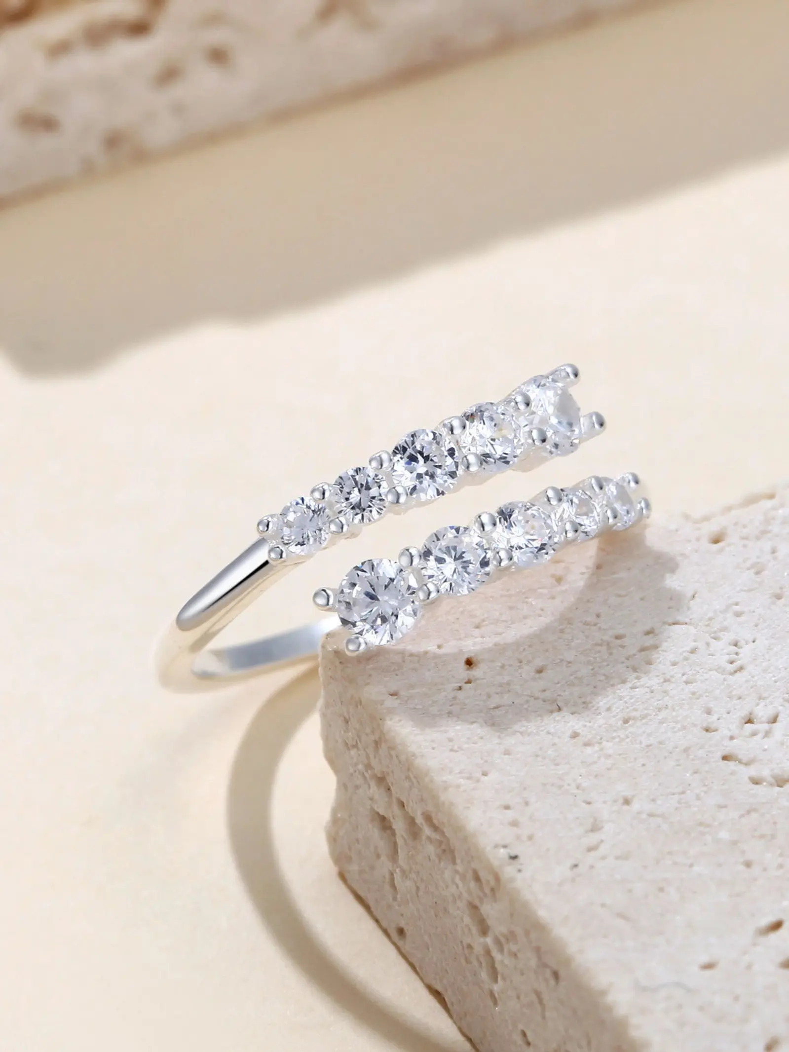Elegant Silver Color Women's Ring, Minimalist Fashion Rhinestone Design, Geometric Line Open Adjustable Band, Starry Engagement Ring