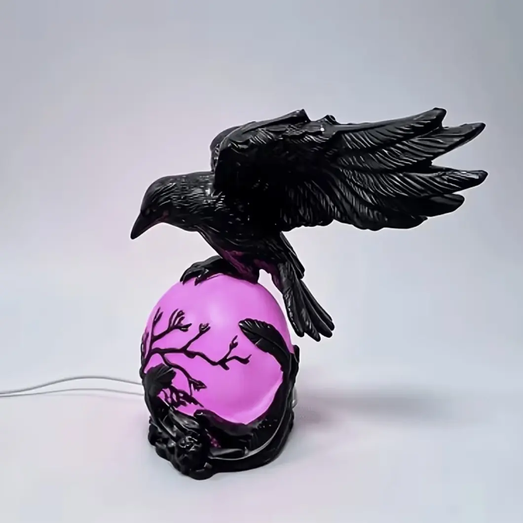 Gothic Resin Crow Night Light, USB-Powered Crow Table Lamp with Magenta Glowing Thorn Orb. Dark Vintage Decor Bedside Lamp. Suitable for Christmas and year-round decor. A unique gift for goth collectors, book lovers and Halloween enthusiasts.
